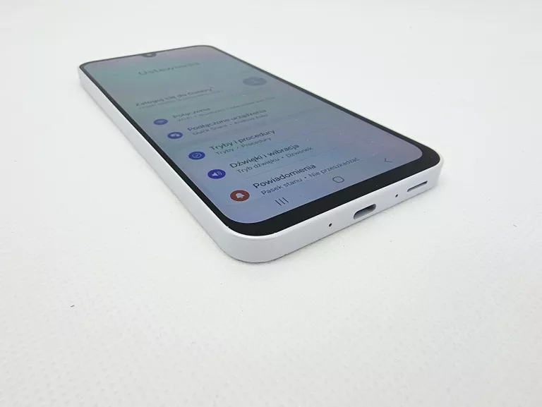 samsung-galaxy-a26-5g-6-gb-128-gb-bialy-dual-sim-przekatna-ekranu-670