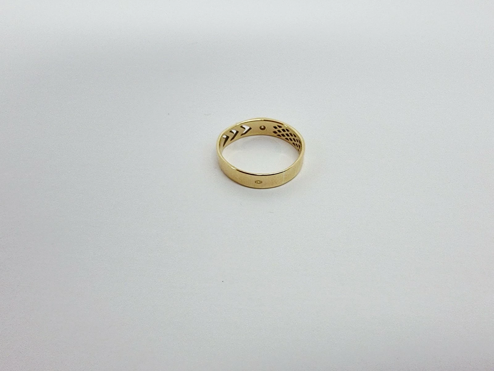 zloty-pierscionek-proby-585-rodzaj-2205-1