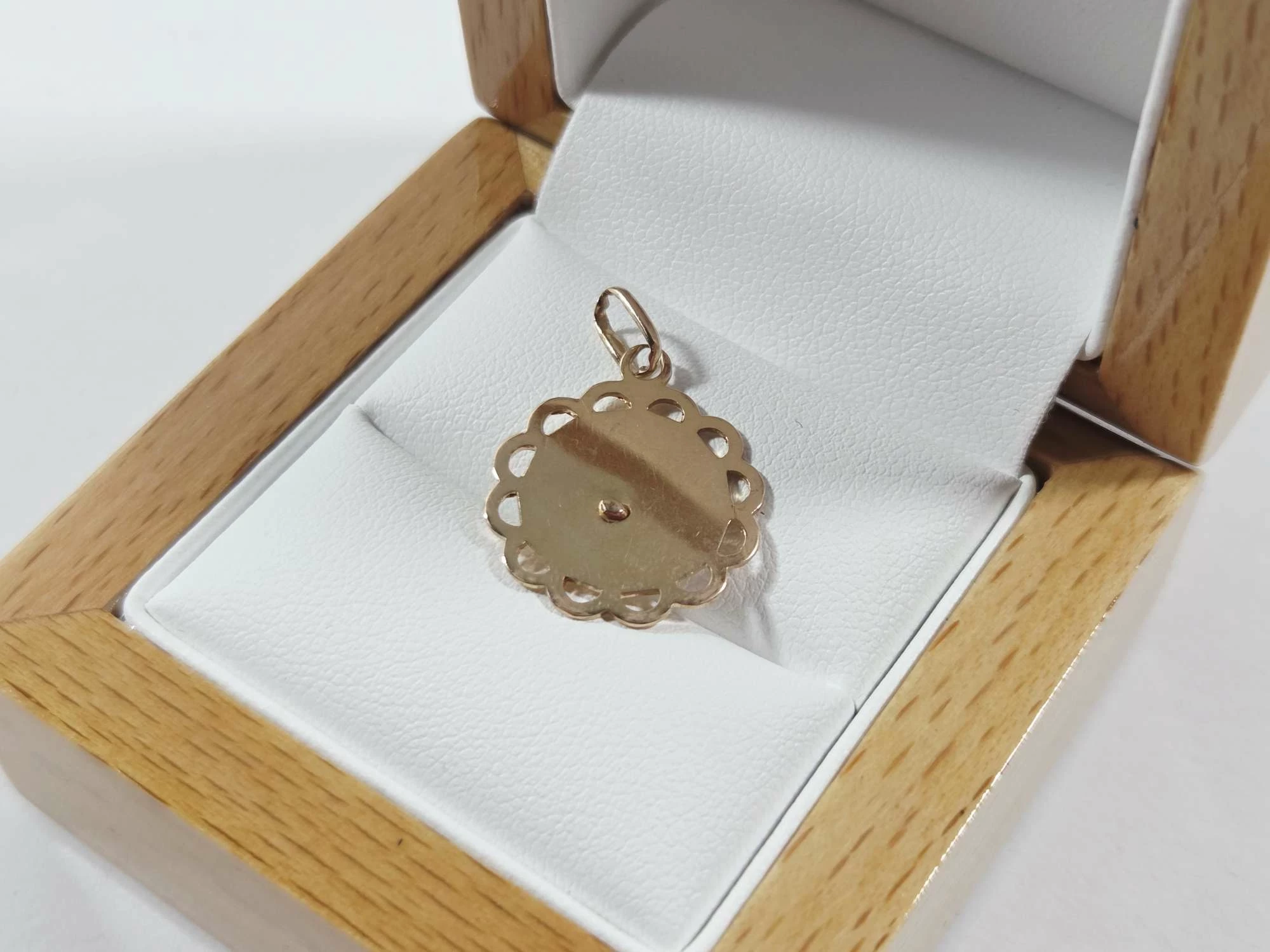 zlota-zawieszka-matka-boska-585-197g-material-15835-2