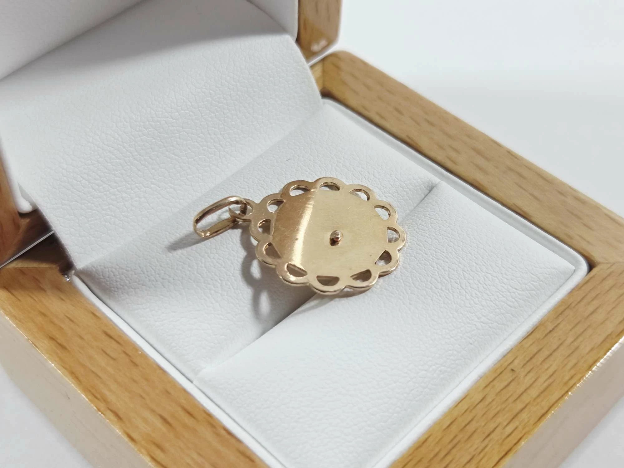 zlota-zawieszka-matka-boska-585-197g-kamien-17088-128