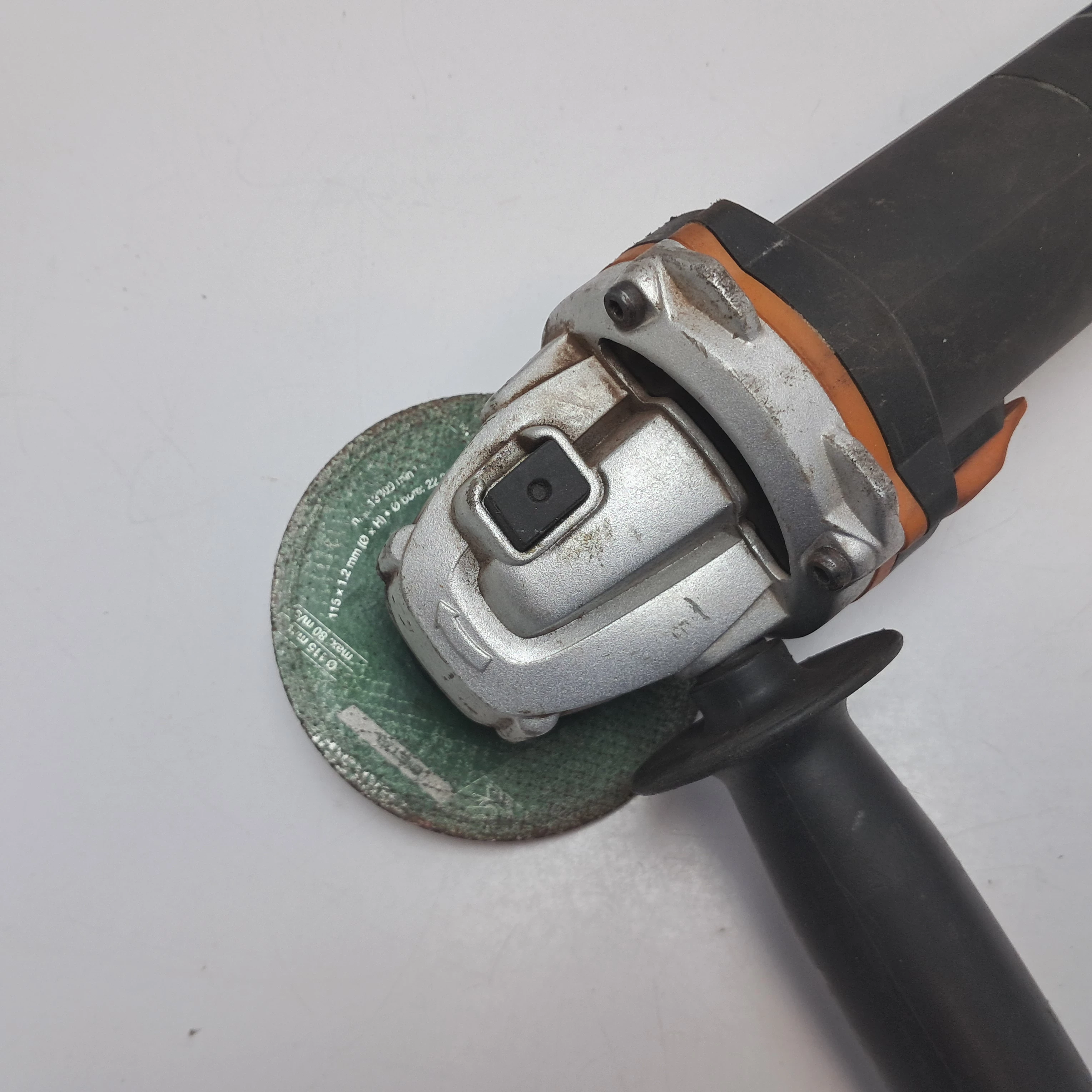 szlifierka-worx-wx711-stan-11323-2