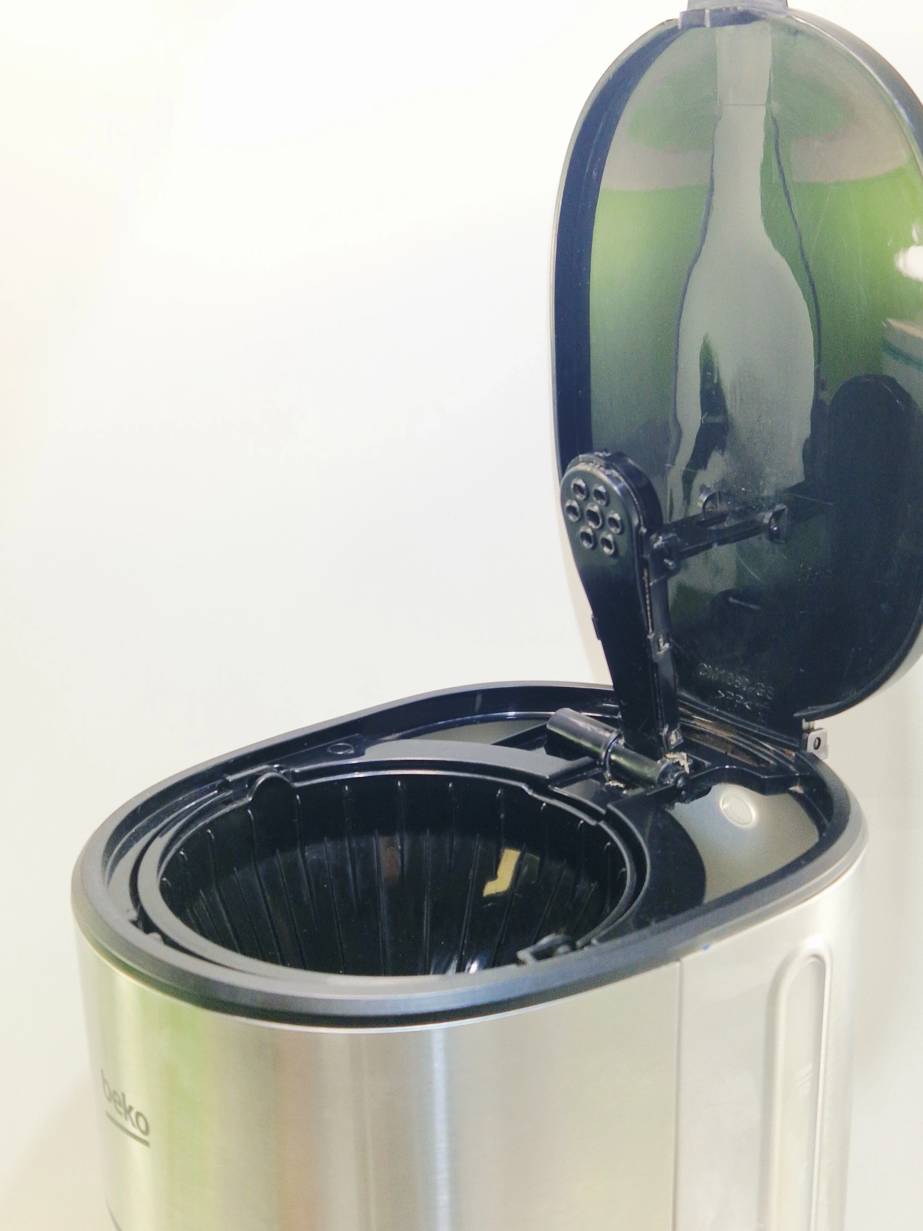 ekspres-przelewowy-beko-cfm6350i-moc-100000