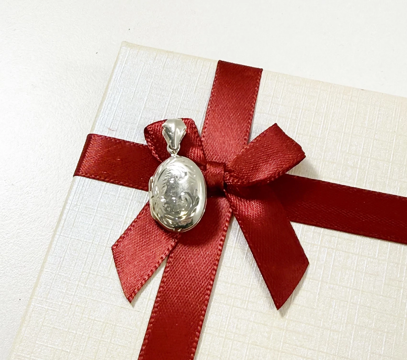 srebro-inny-wyrob-jubilerski-uzywany-zawieszka-otwierajaca-sie-krupowki-75-zakopane