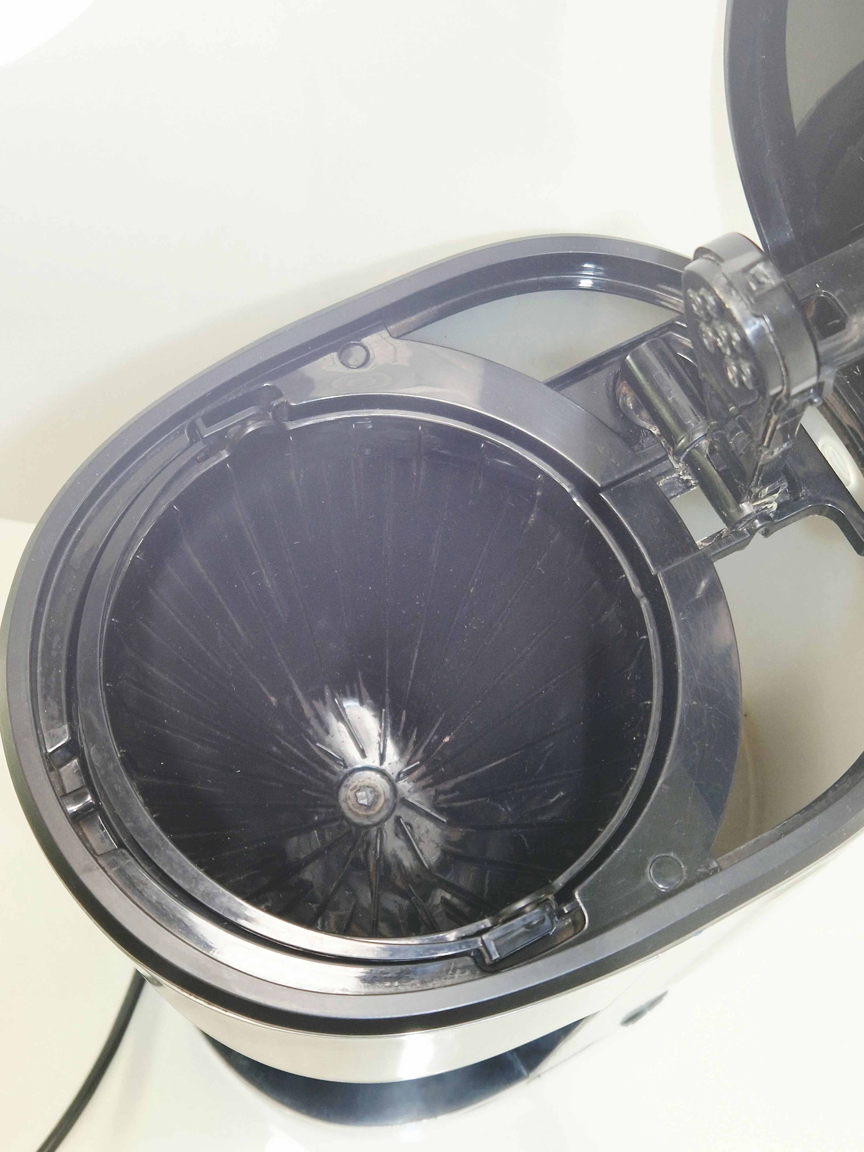 ekspres-przelewowy-beko-cfm6350i-pojemnosc-1200