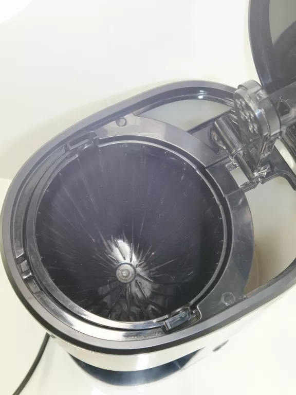 ekspres-przelewowy-beko-cfm6350i-pojemnosc-1200