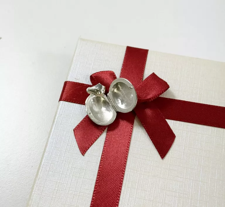 srebro-inny-wyrob-jubilerski-uzywany-zawieszka-otwierajaca-sie-ean-gtin-5905741903120