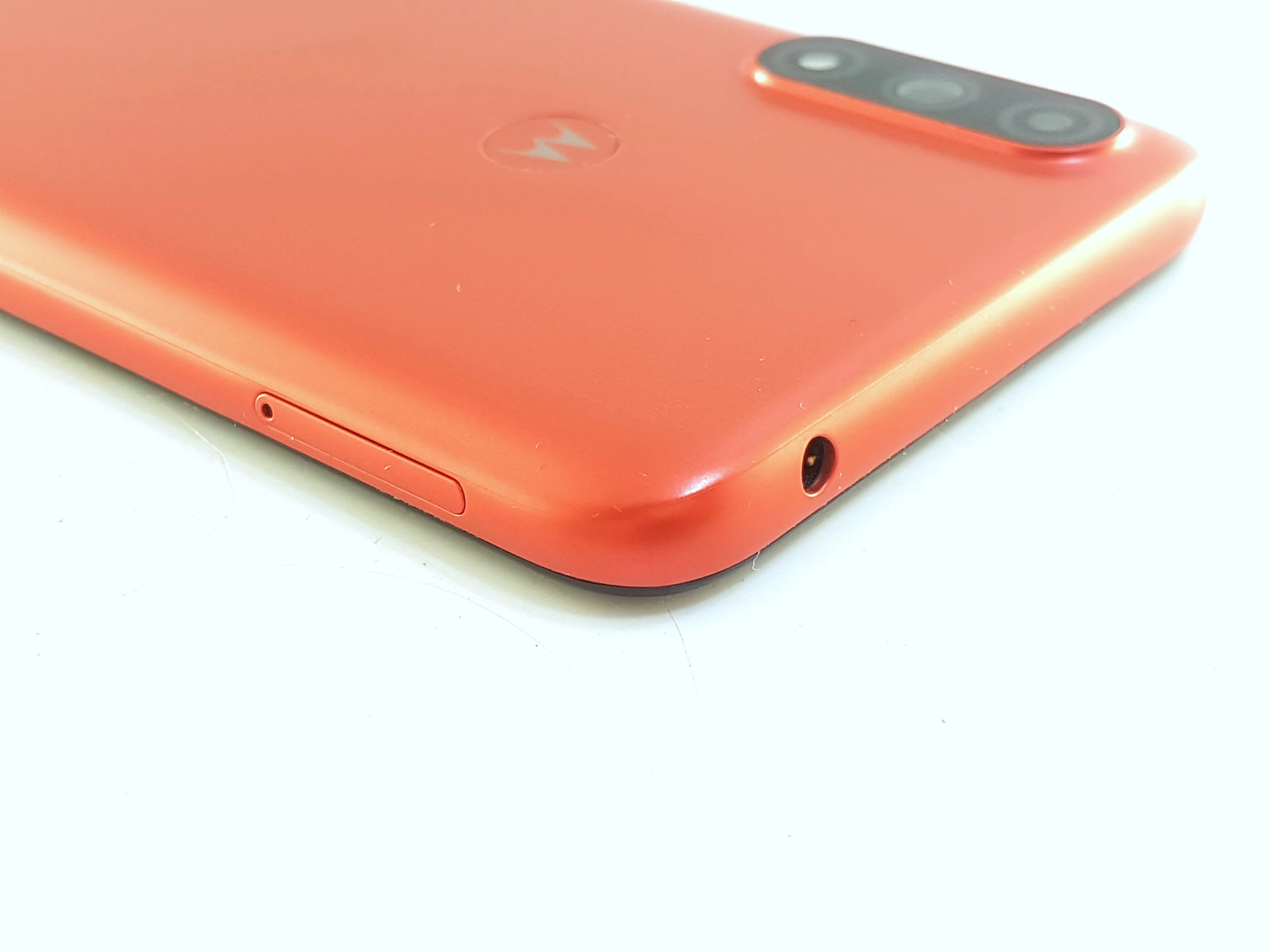 motorola-moto-e7-power-464gb-wbudowana-pamiec-202869-214193