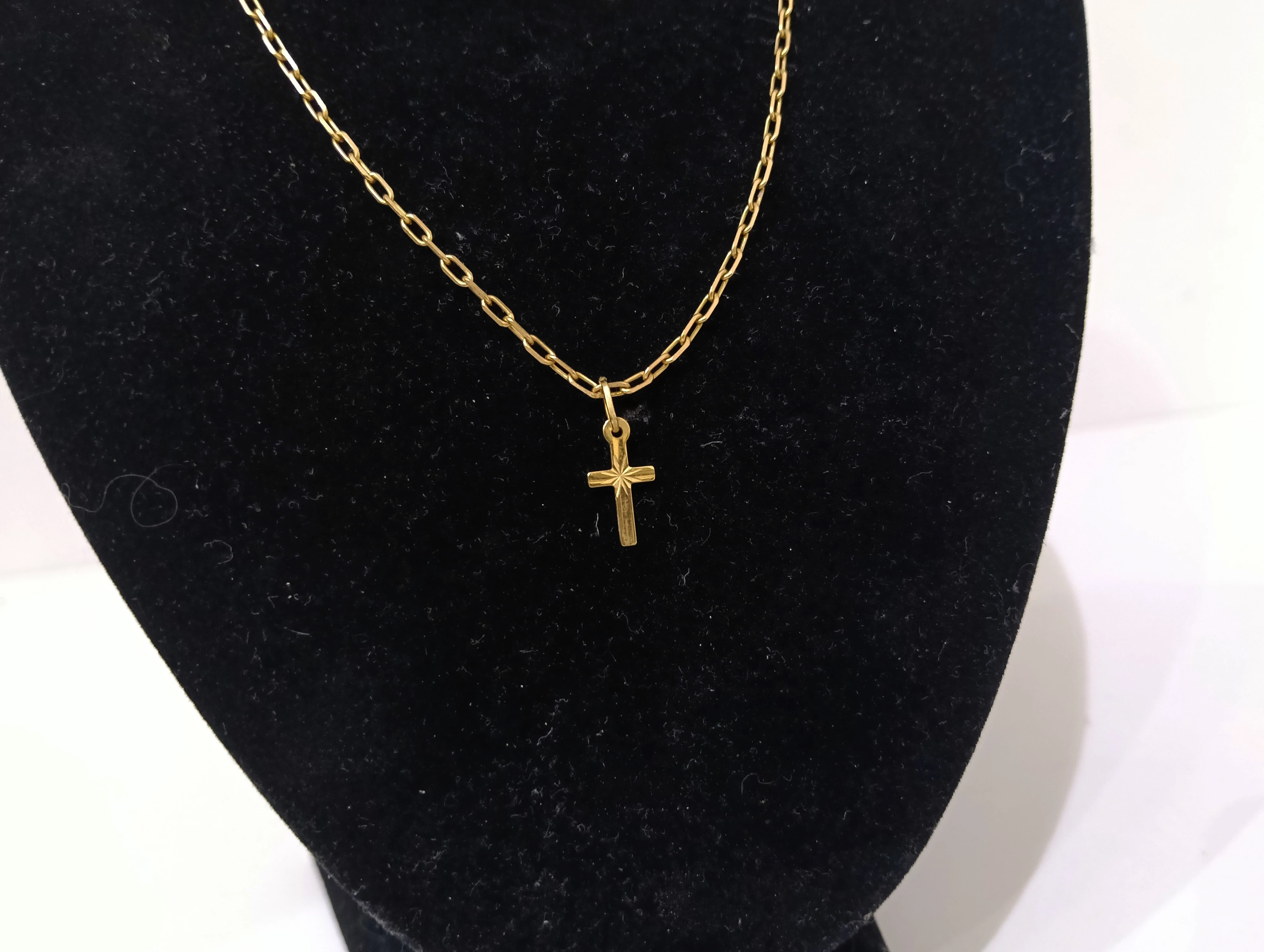 zloty-lancuszek-z-krzyzykiem-585-dlugosc-55cm-ean-gtin-5906639025337