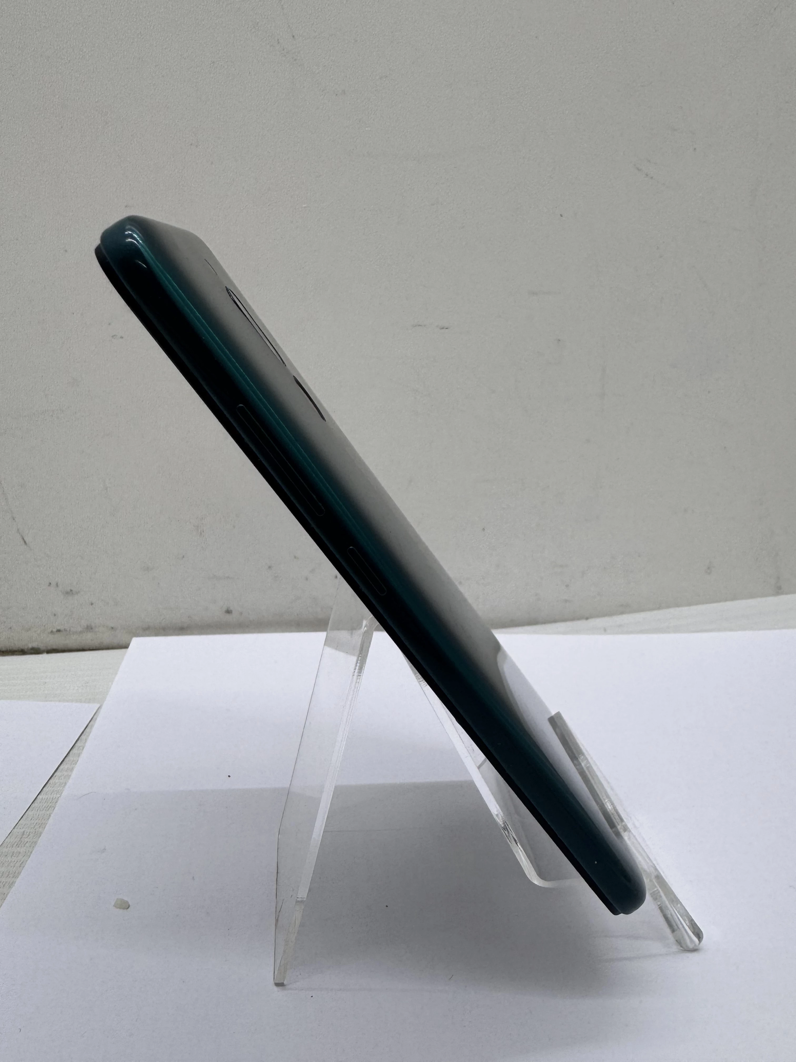 telefon-xiaomi-redmi-8-464gb-stan-11323-2