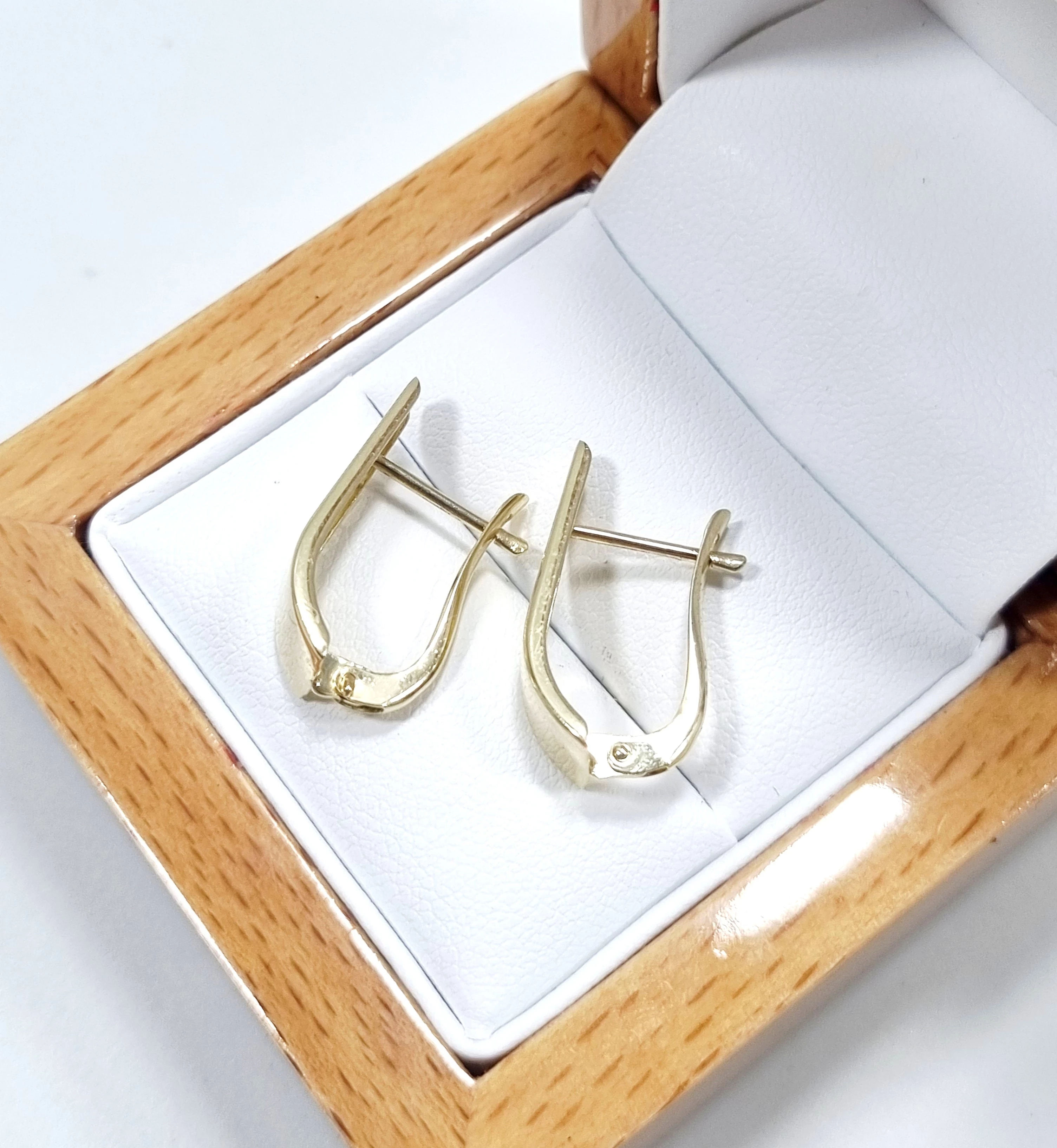 nienoszone-zlote-kolczyki-p585-185g-proba-zlota-206646-228242