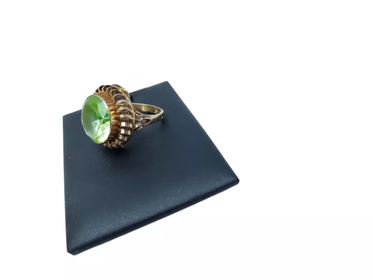 wyrob-jubilerski-uzywany-pierscionek-material-15835-524288