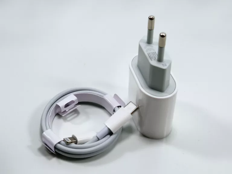 ladowarka-kostka-usb-c-lightning-kod-producenta-ladowarka-20w-kabel-usb-c-lightning-1m