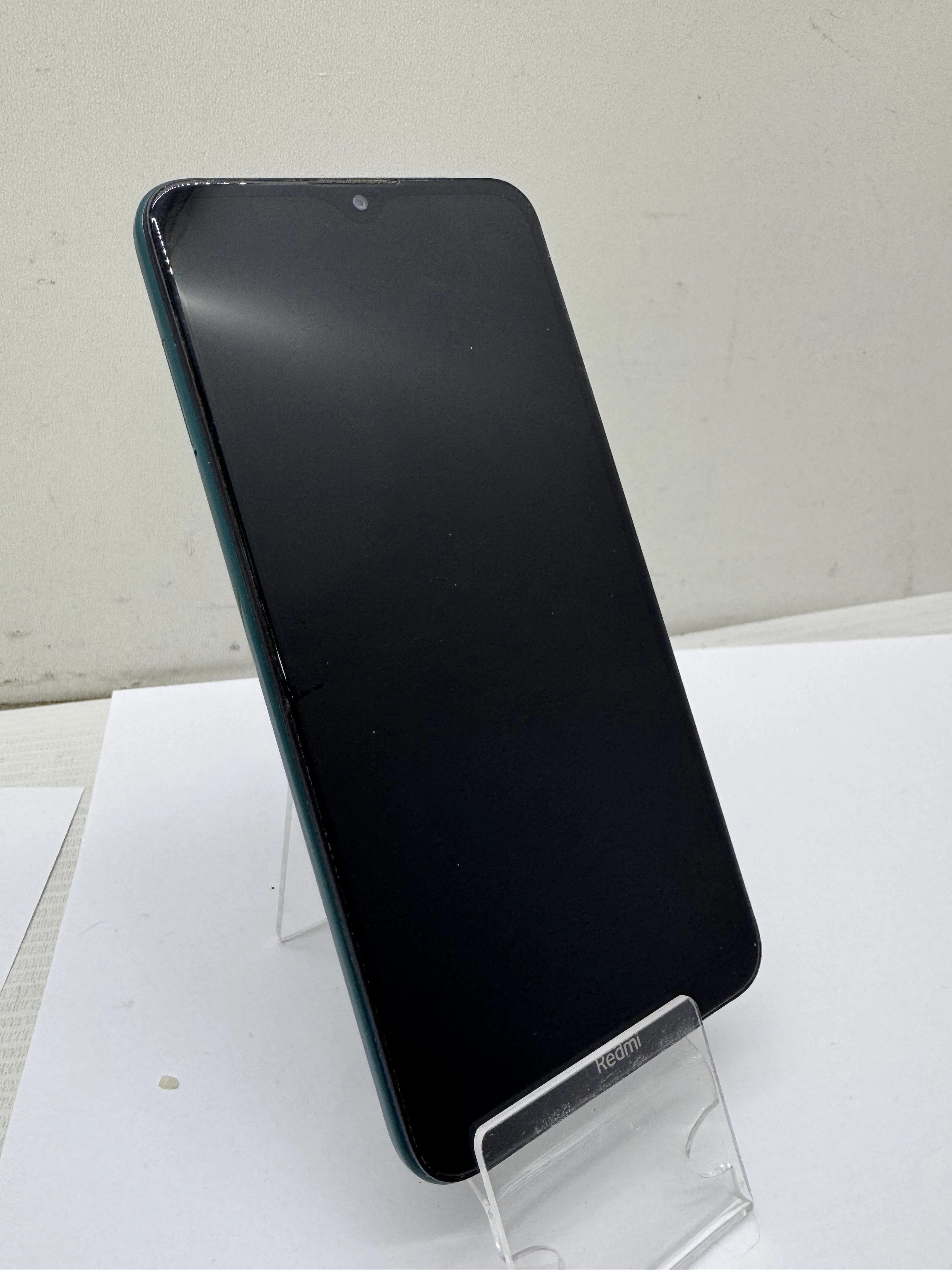 telefon-xiaomi-redmi-8-464gb-kod-producenta-559108