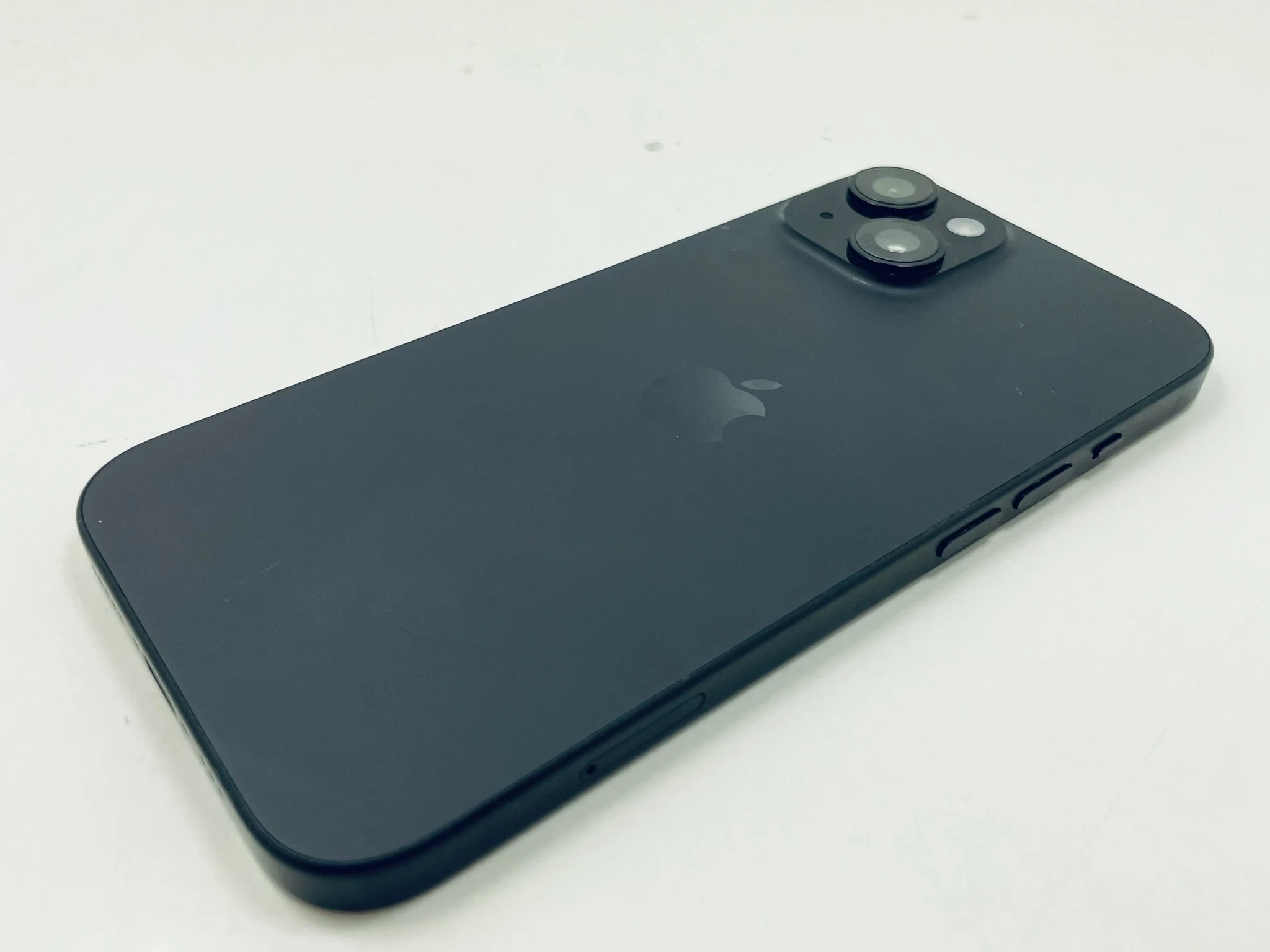 telefon-iphone-15-typ-202685-212929