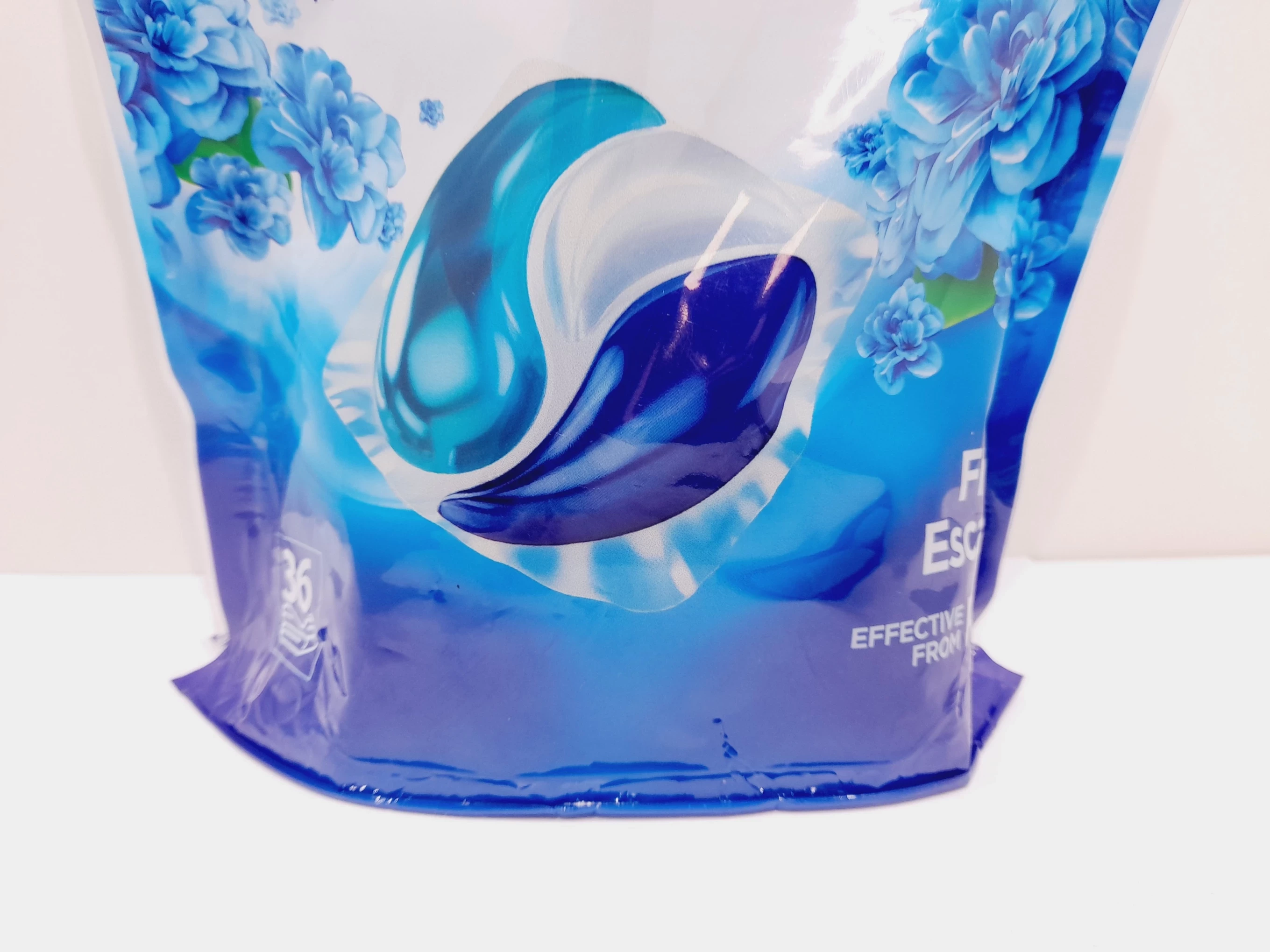 eden-ultra-fresh-escape-kapsulki-do-prania-tkanin-jasnych-kolorowych-36-sz-ean-gtin-5902686253167