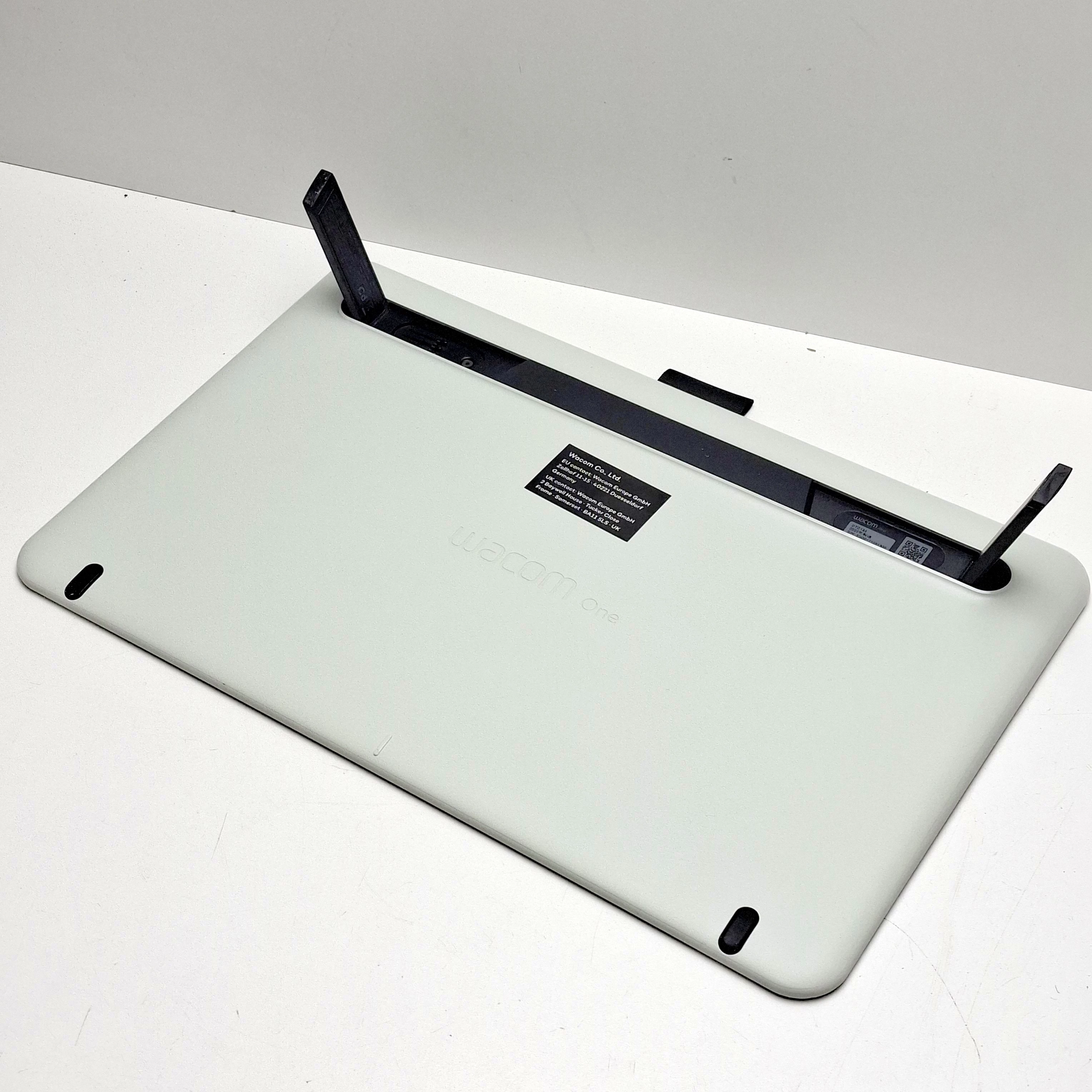 tablet-graficzny-wacom-one-13-pen-display-komplet-waga-produktu-z-opakowaniem-jednostkowym-1000