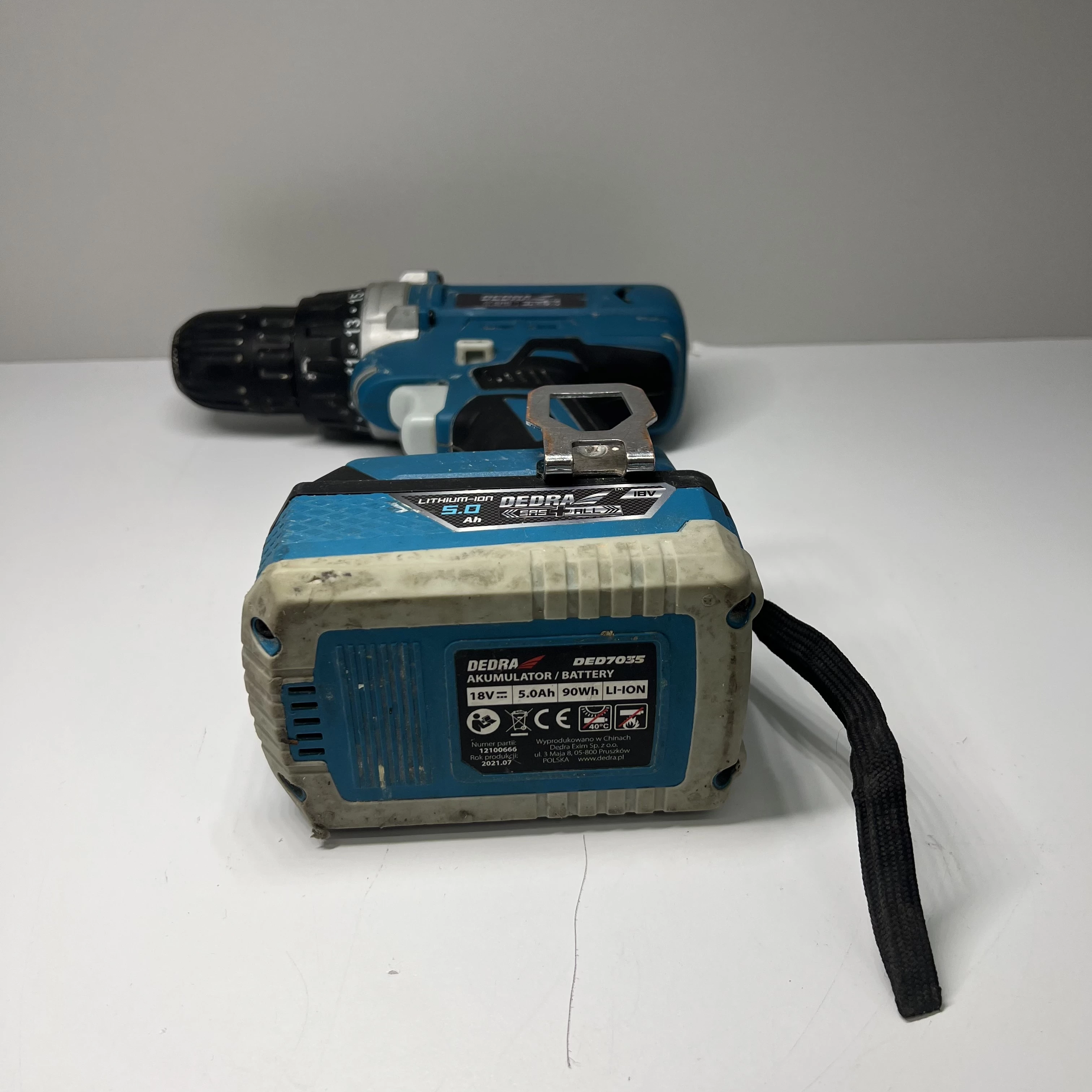 wkretarka-dedra-ded7040bateria-dedra-ded-7034-50-ah-18v-pojemnosc-akumulatora-000