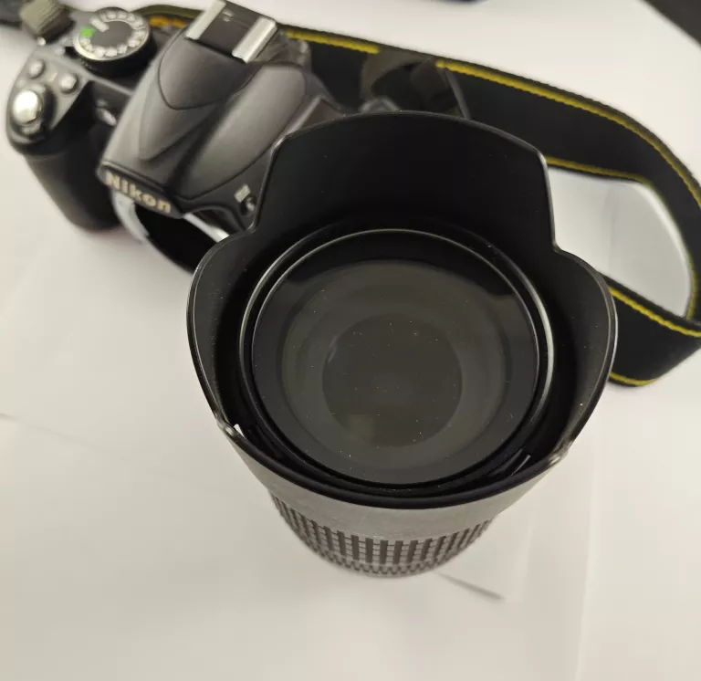 aparat-nikon-d3100-obiektyw-nikon-dx-af-s-nikkor-18-105mm-rozmiar-matrycy-206882-228774