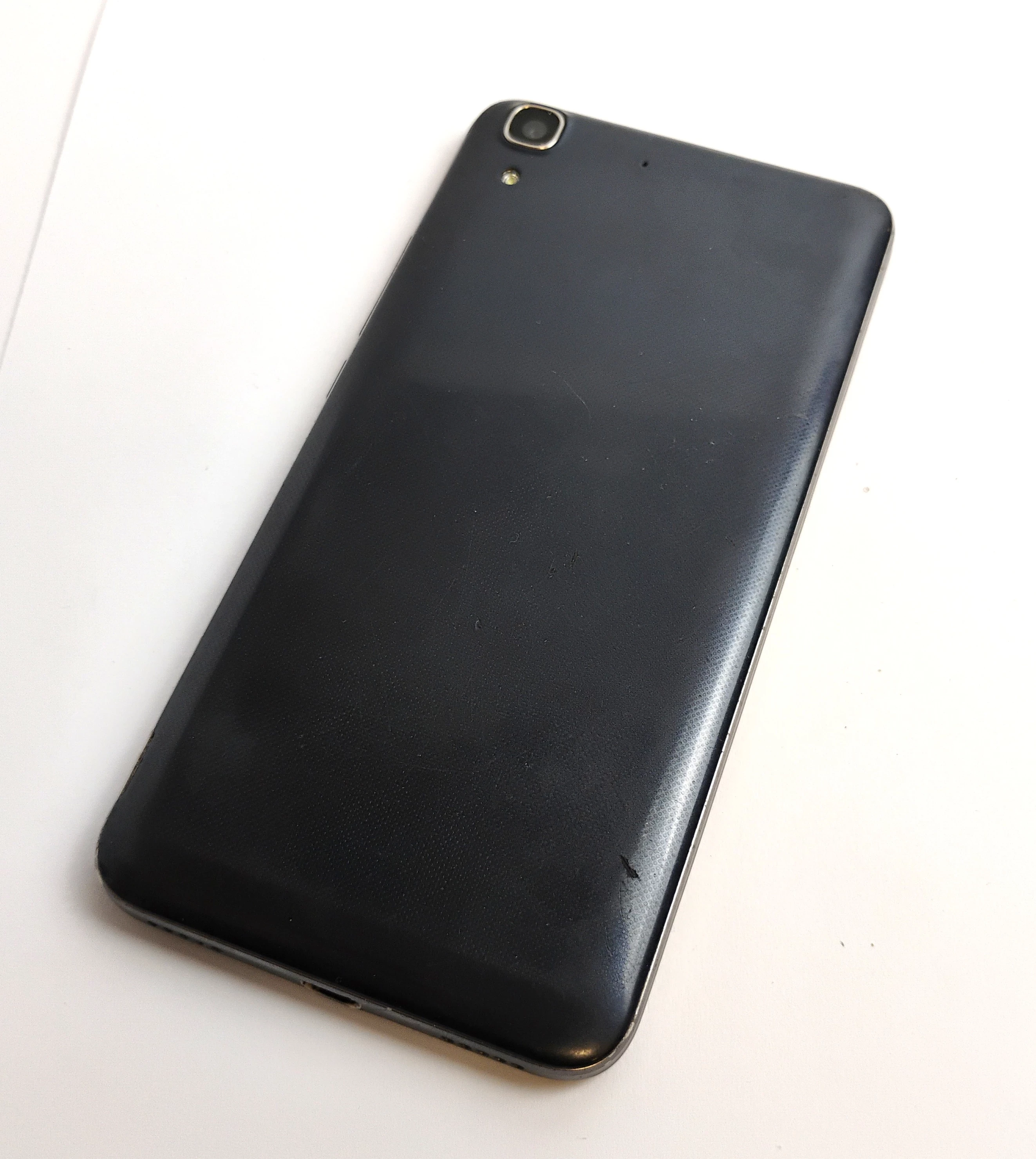 telefon-huawei-y6-scl-l01-stan-11323-238062