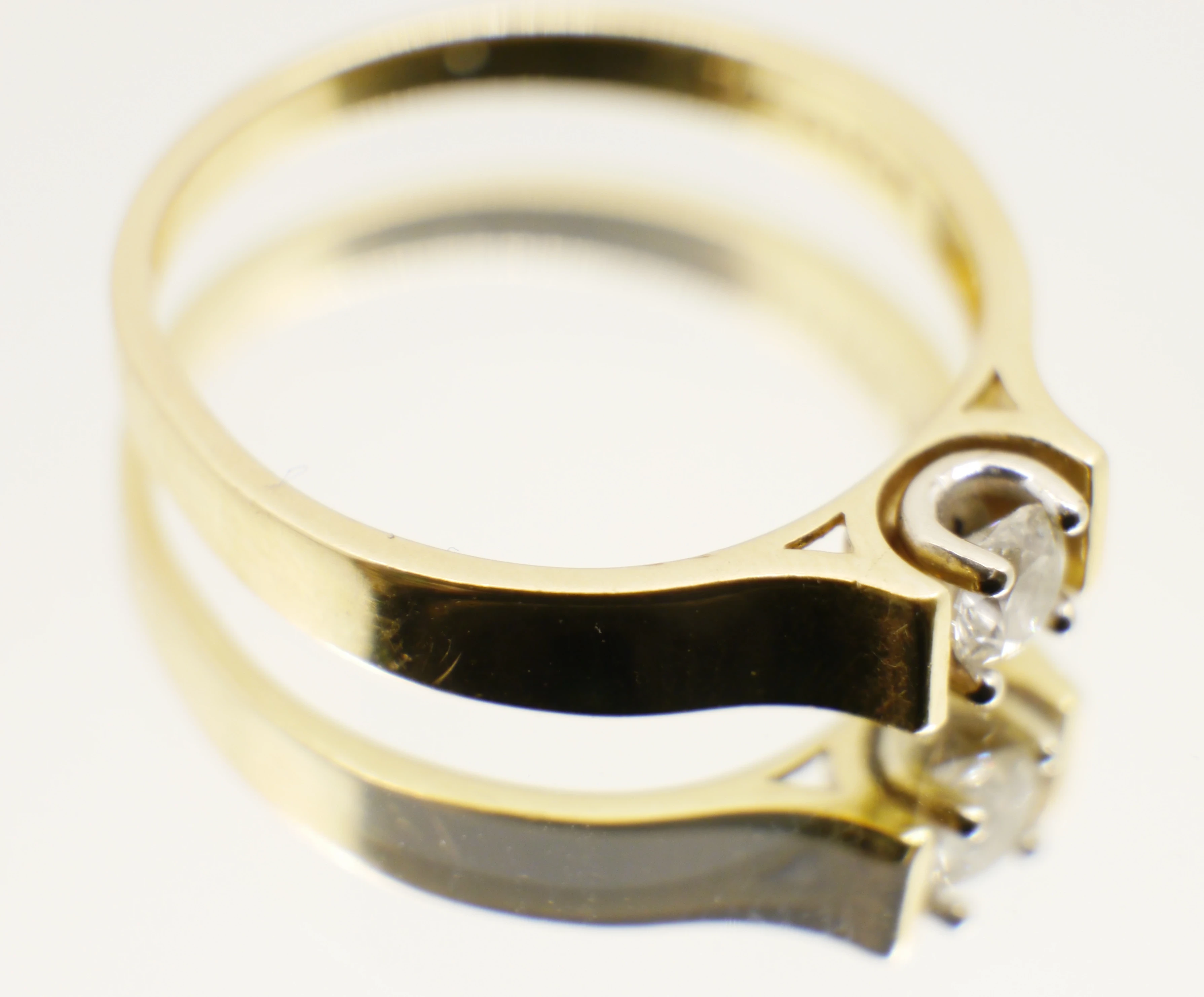 elegancki-pierscionek-z-brylantem-r15-material-15835-2