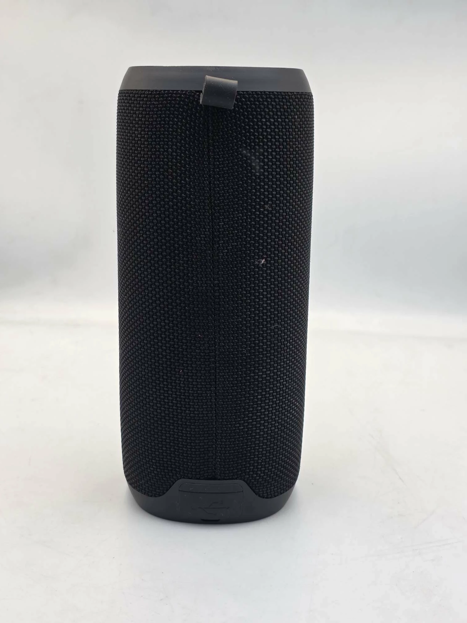 glosnik-przenosny-viggo-design-vispeak16k-moc-1600