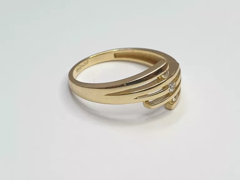 zloty-pierscionek-585-r19-kamien-17088-128