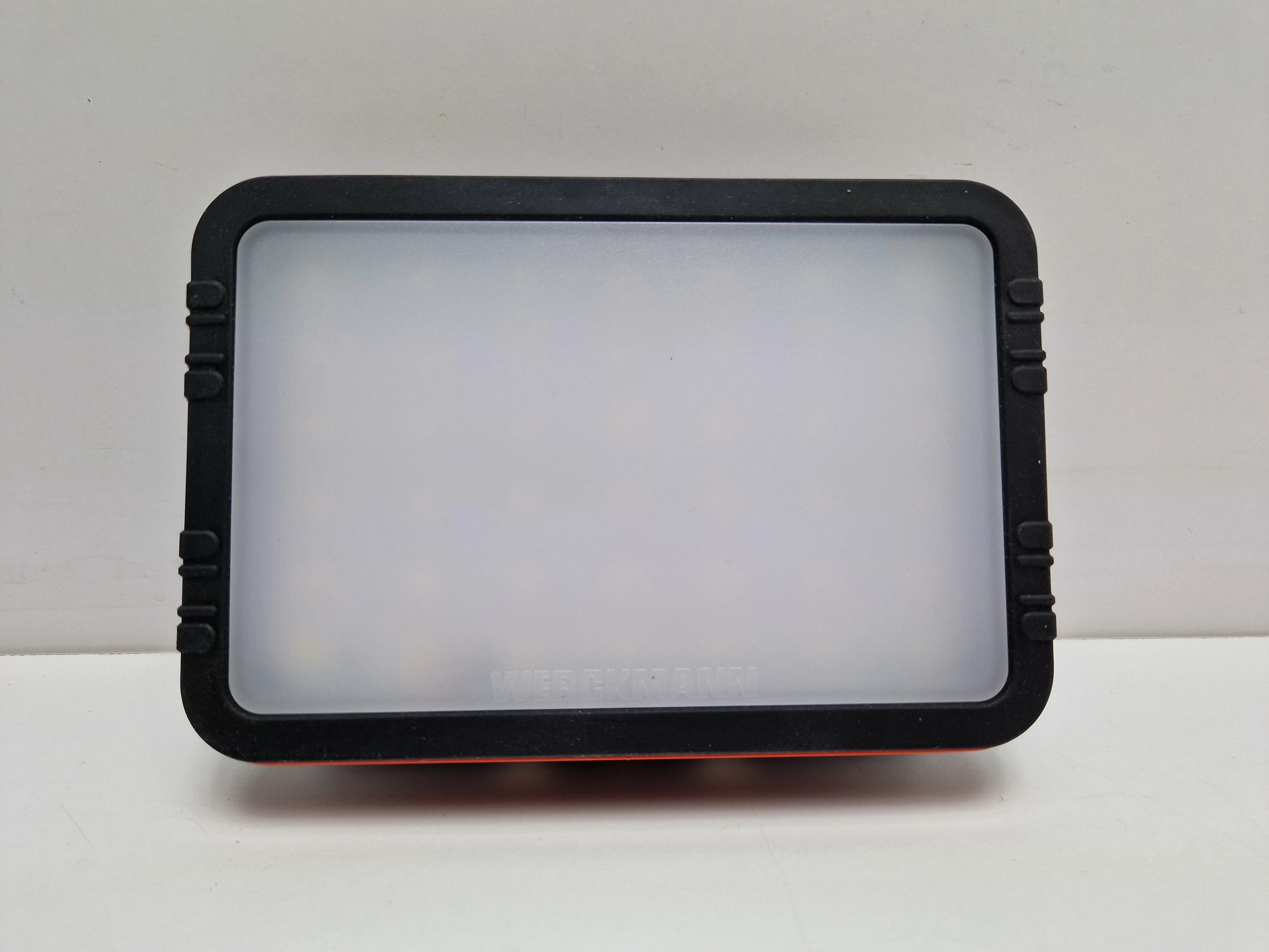 lampa-werckmann-halogen-bialy-neutralny-700-lm-10-w-moc-znamionowa-1000