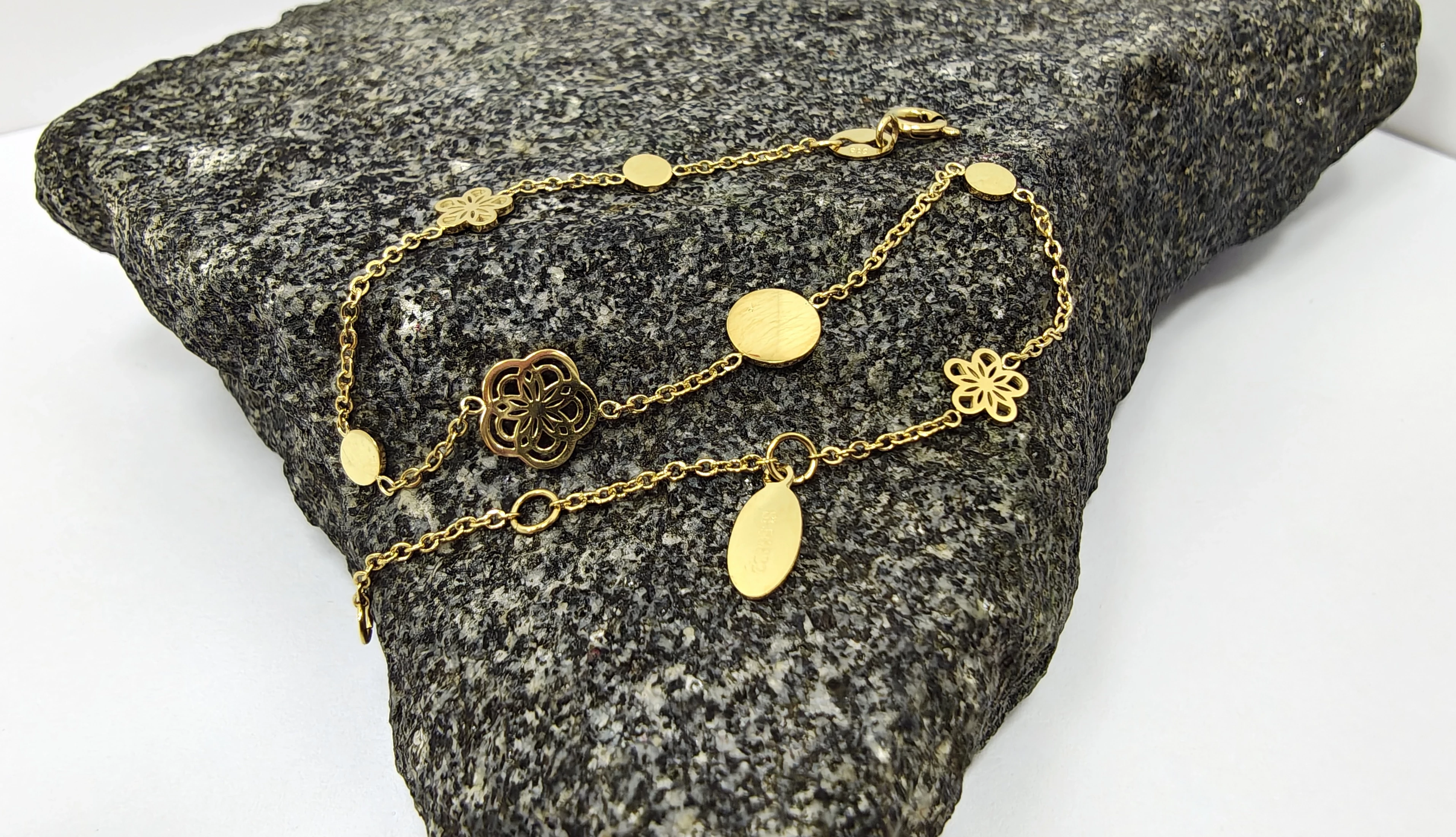 bransoletka-ze-stali-chirurgicznej-z-kwiatkami-material-15835-256