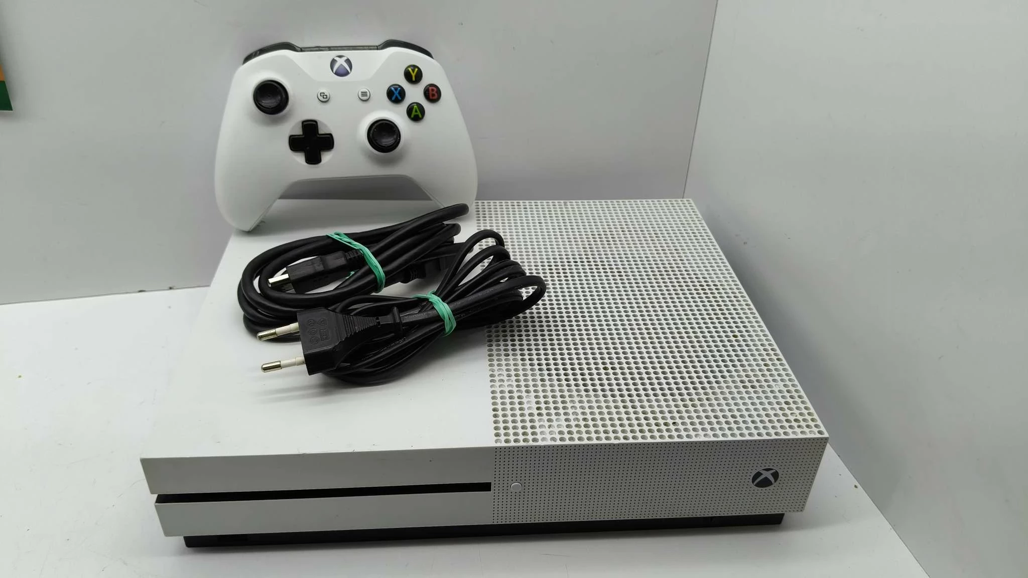 konsola-xbox-one-s-500gb-pad-dworcowa-16-plock
