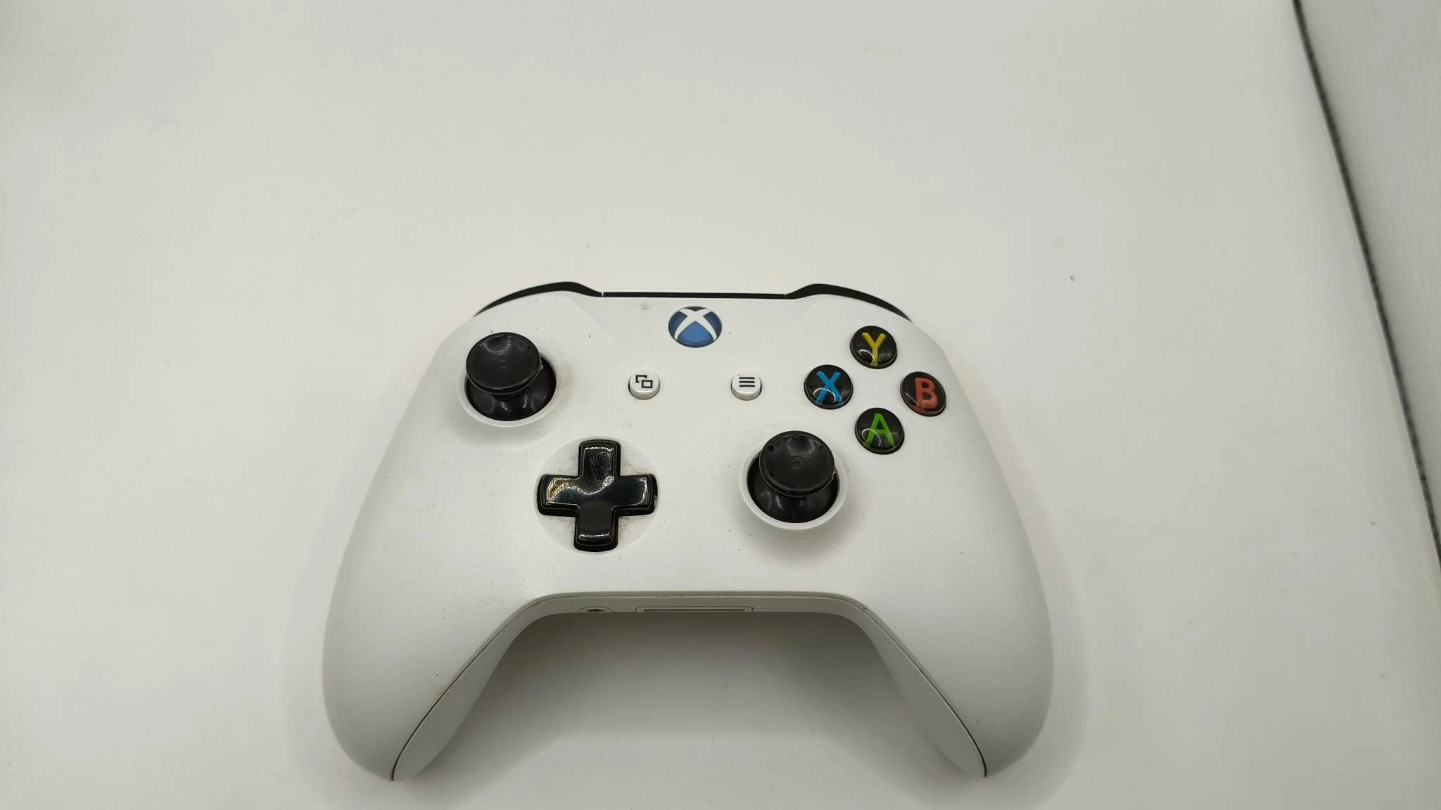 konsola-xbox-one-s-500gb-pad-wersja-konsoli-130591-1