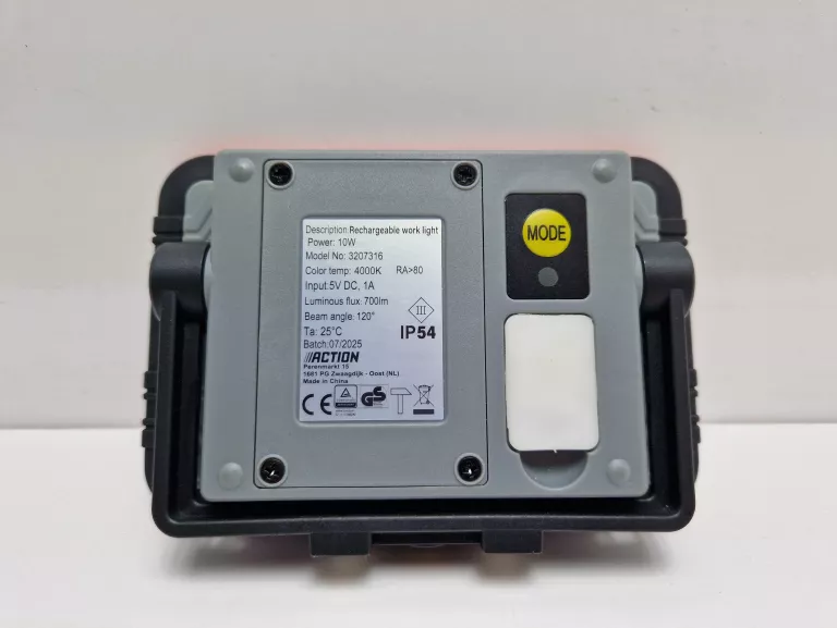 lampa-werckmann-halogen-bialy-neutralny-700-lm-10-w-temperatura-barwowa-4000