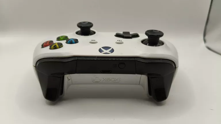 konsola-xbox-one-s-500gb-pad-liczba-kontrolerow-w-zestawie-205994-225550