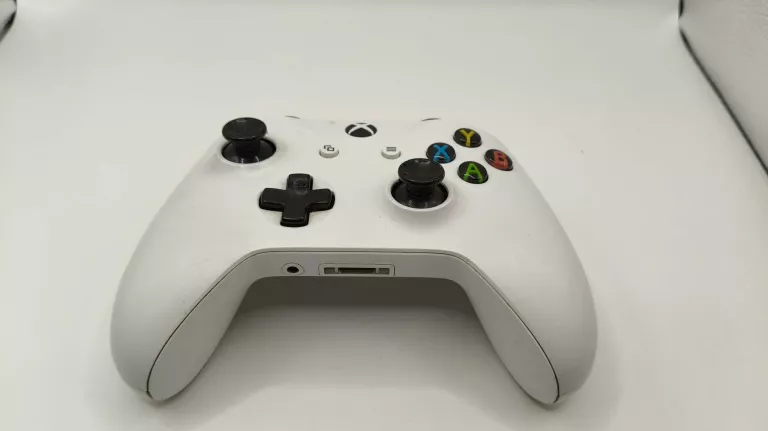 konsola-xbox-one-s-500gb-pad-stan-11323-2