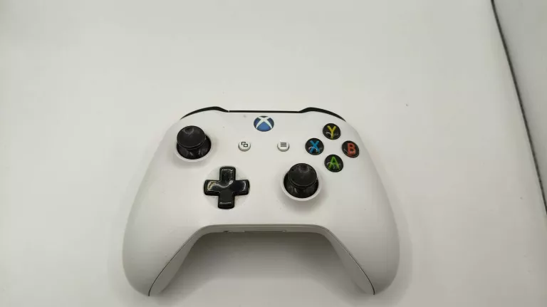 konsola-xbox-one-s-500gb-pad-wersja-konsoli-130591-1