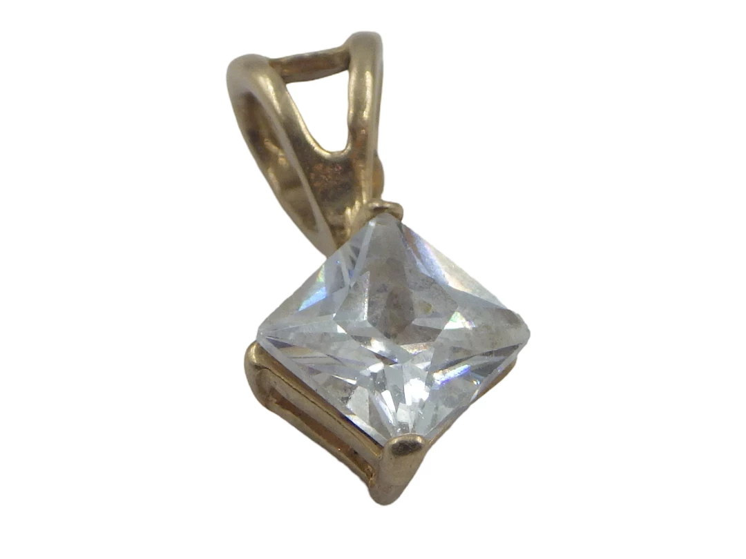 delikatna-zawieszka-z-cyrkonia-zloto-585-077g-dabrowszczakow-26-swarzedz