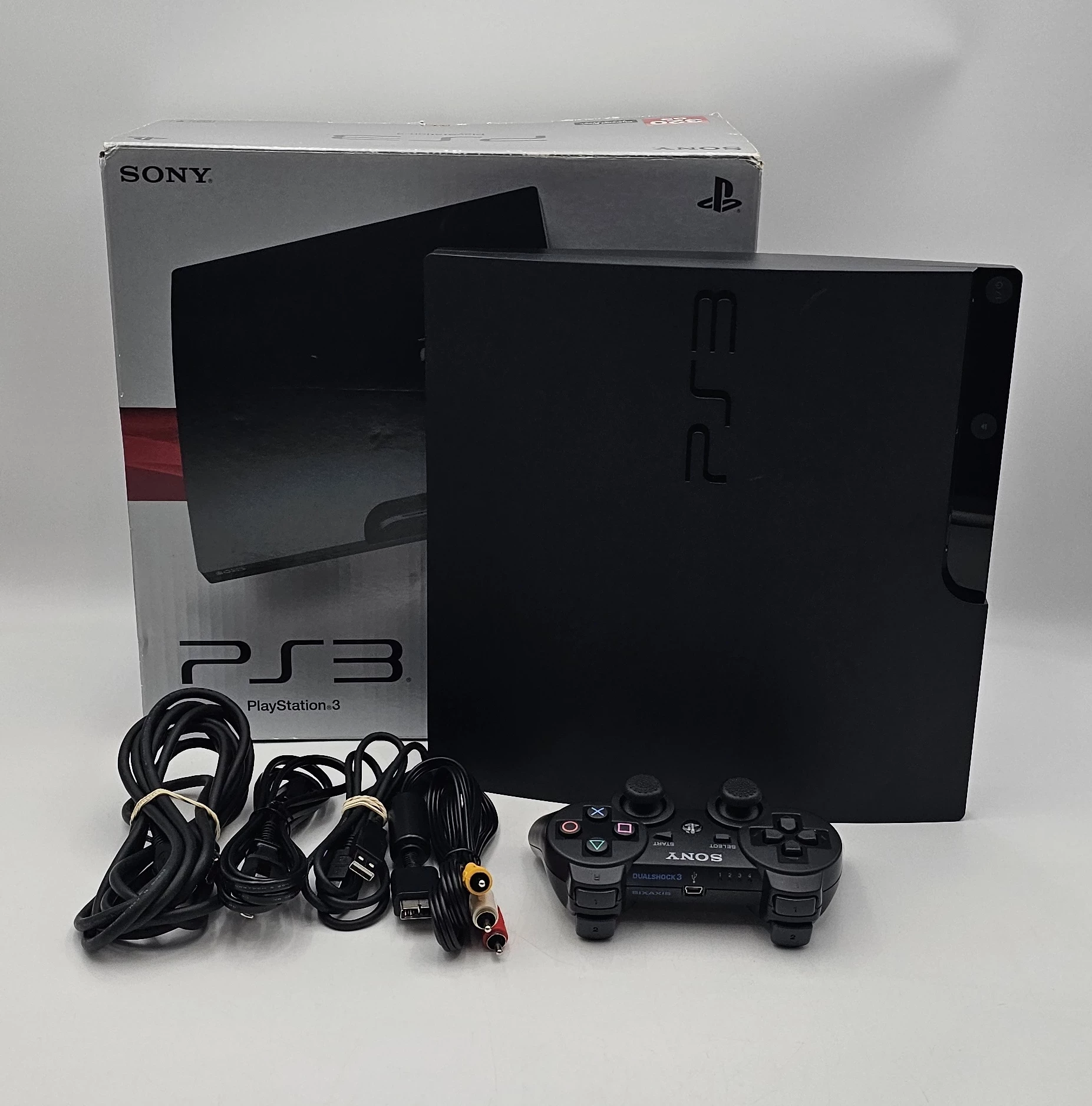 konsola-ps3-slim-1tb-cech-3000b-pad-okablowanie-pudelko-wyd-japonskie-bohaterow-wrzesnia-79-swinoujscie