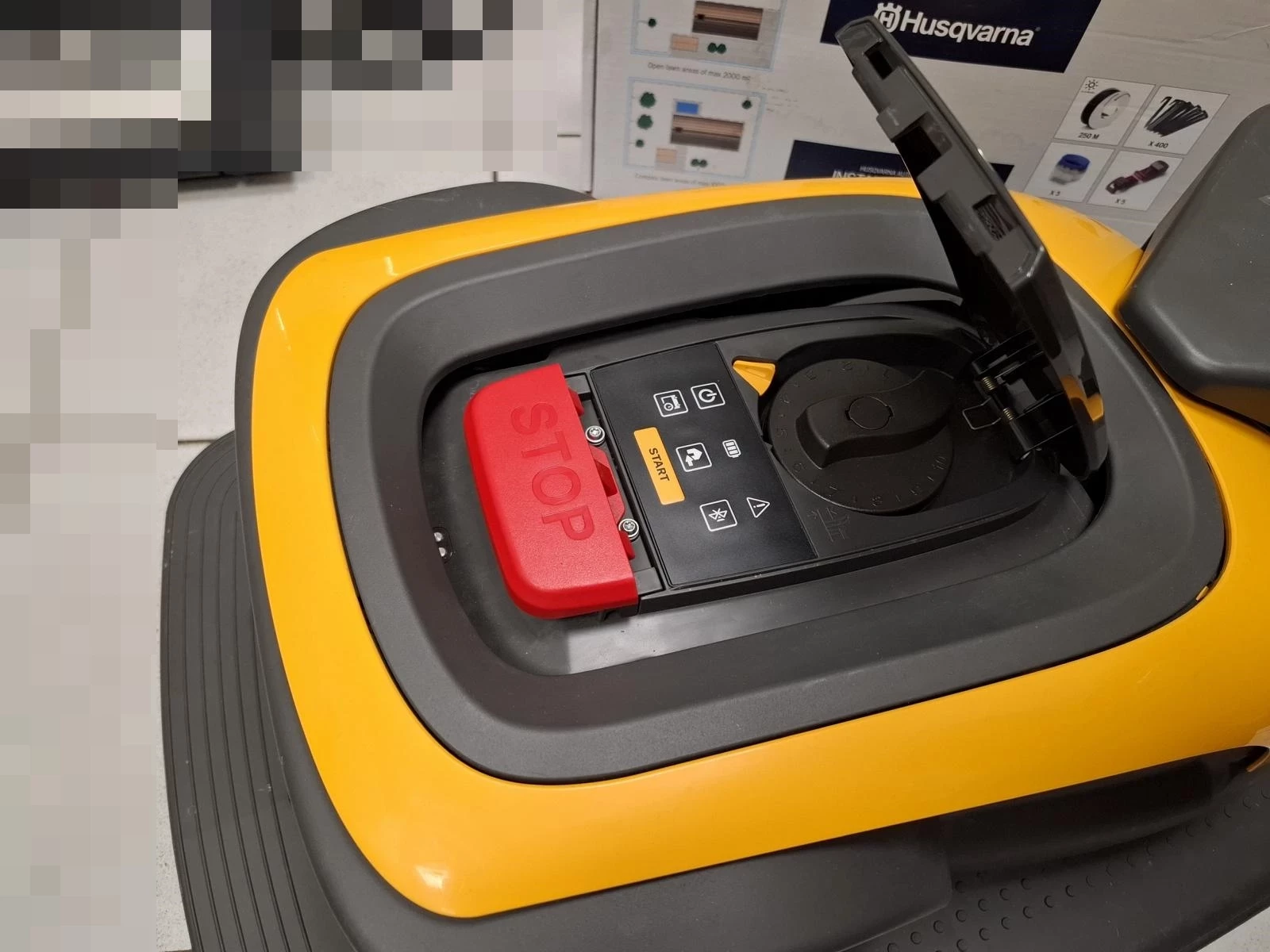 robot-koszacy-stiga-srsw01-husqvarna-automower-250m-instalatioon-kit-szerokosc-koszenia-1