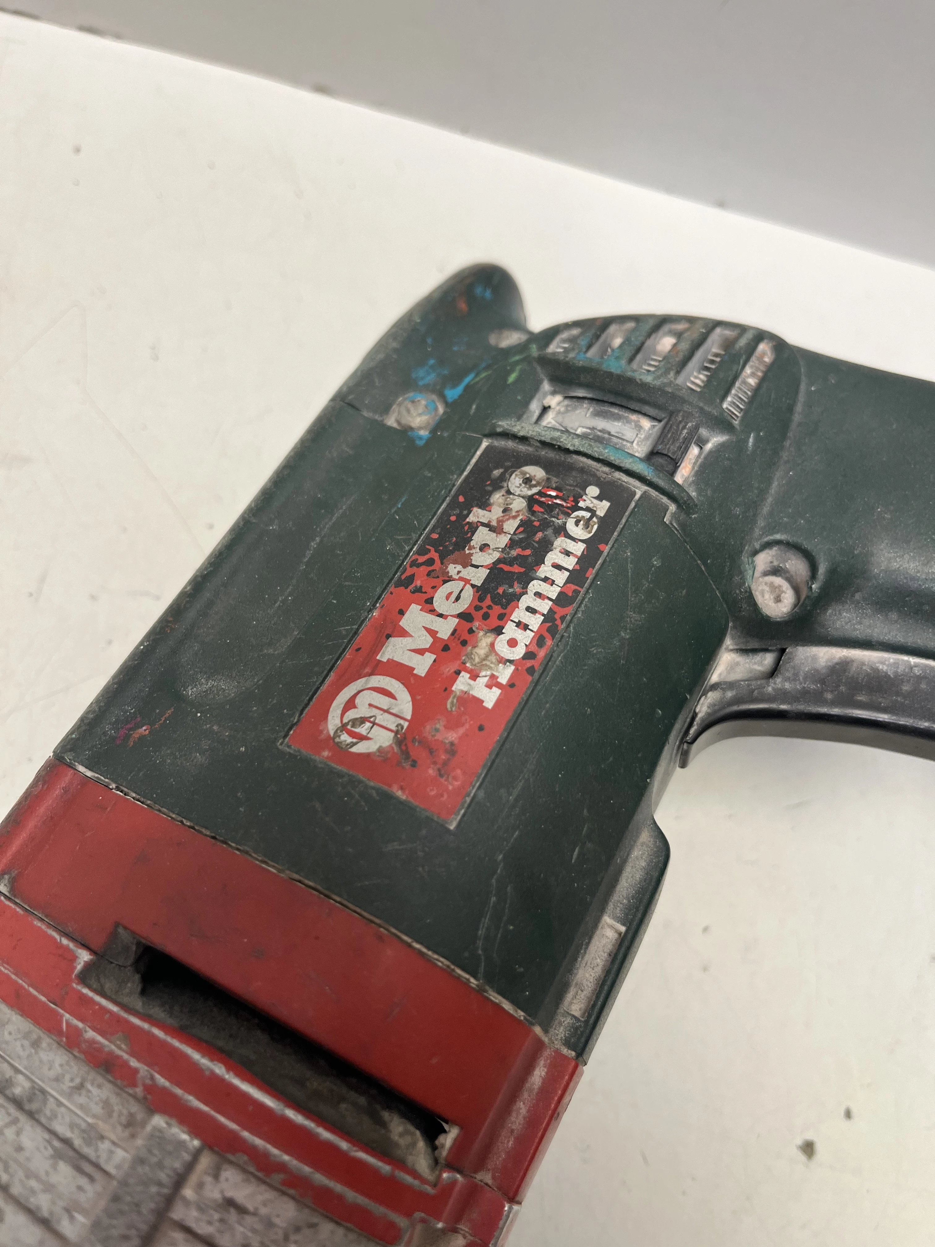 mlotowiertarka-metabo-bhe-60283-stan-11323-2