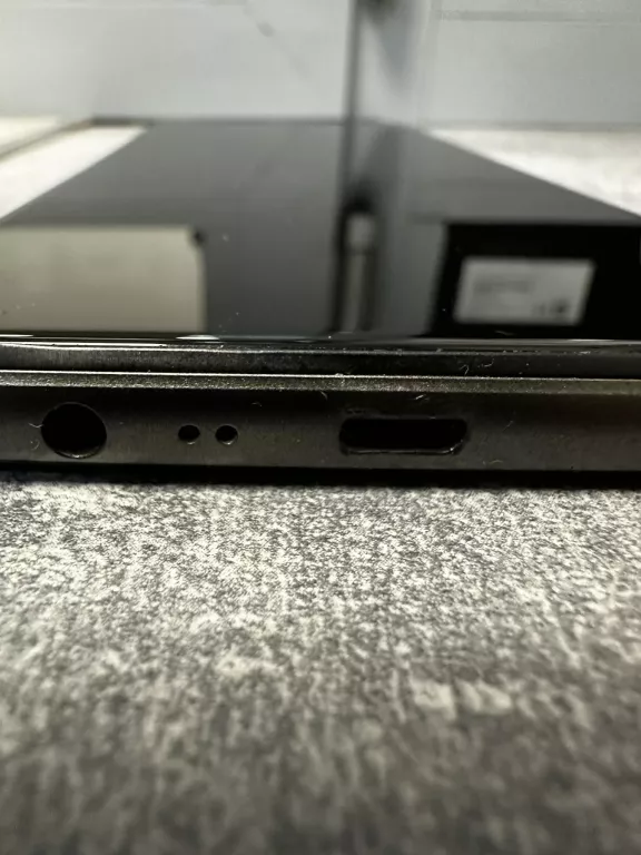 telefon-realme-c25y-4128-gb-lad-przekatna-ekranu-650