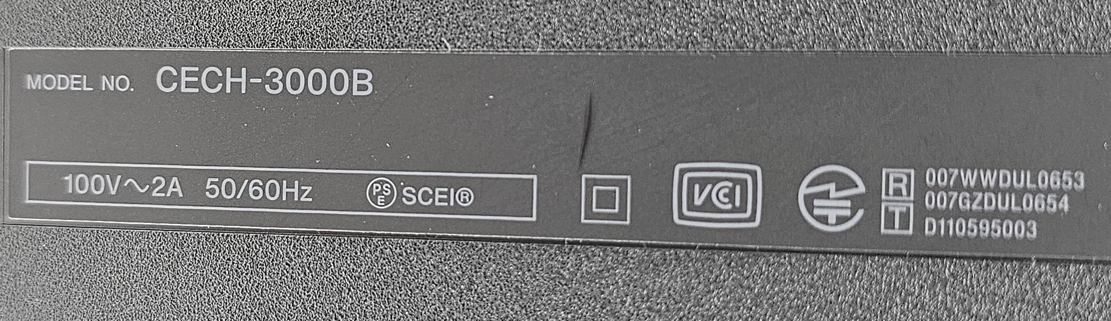 konsola-ps3-slim-1tb-cech-3000b-pad-okablowanie-pudelko-wyd-japonskie-bohaterow-wrzesnia-79-swinoujscie