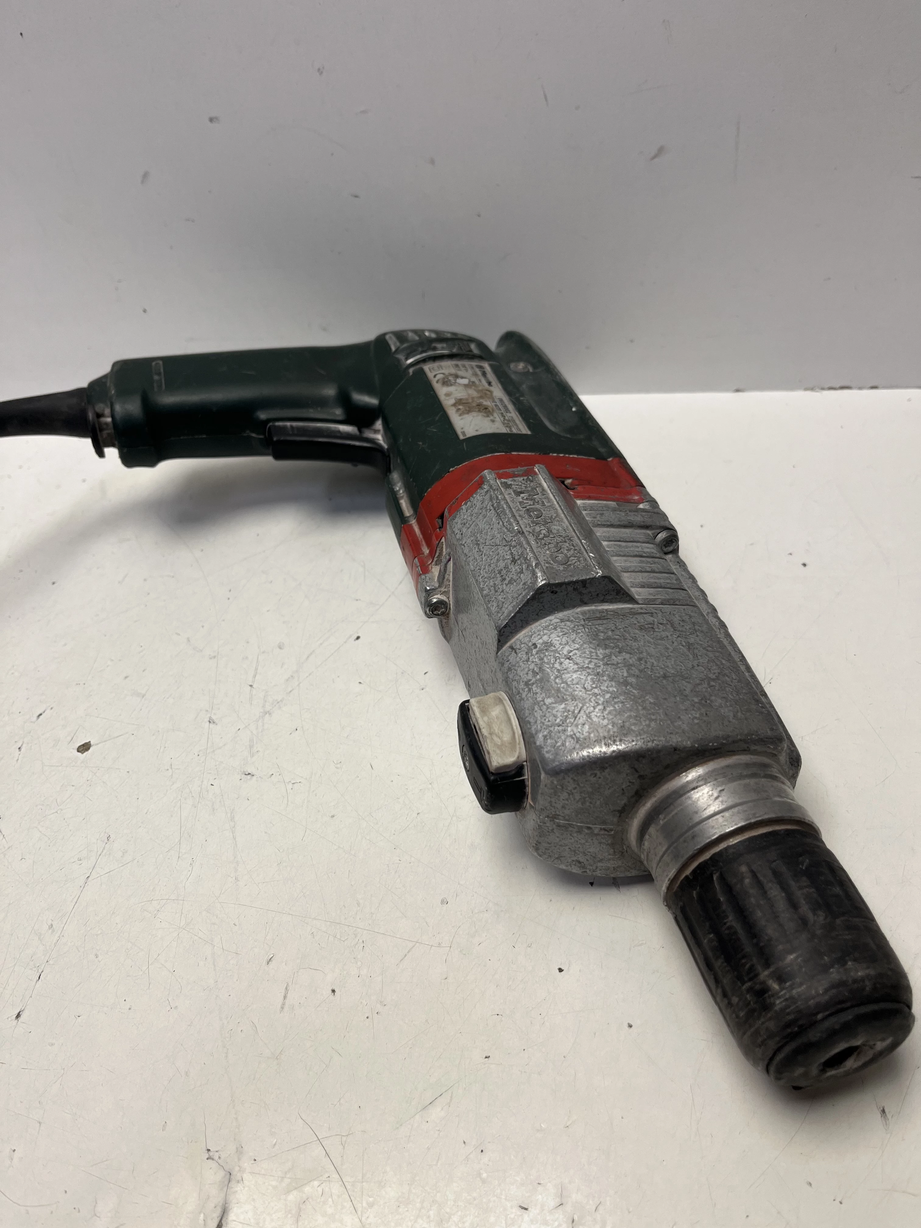 mlotowiertarka-metabo-bhe-60283-energia-udaru-100