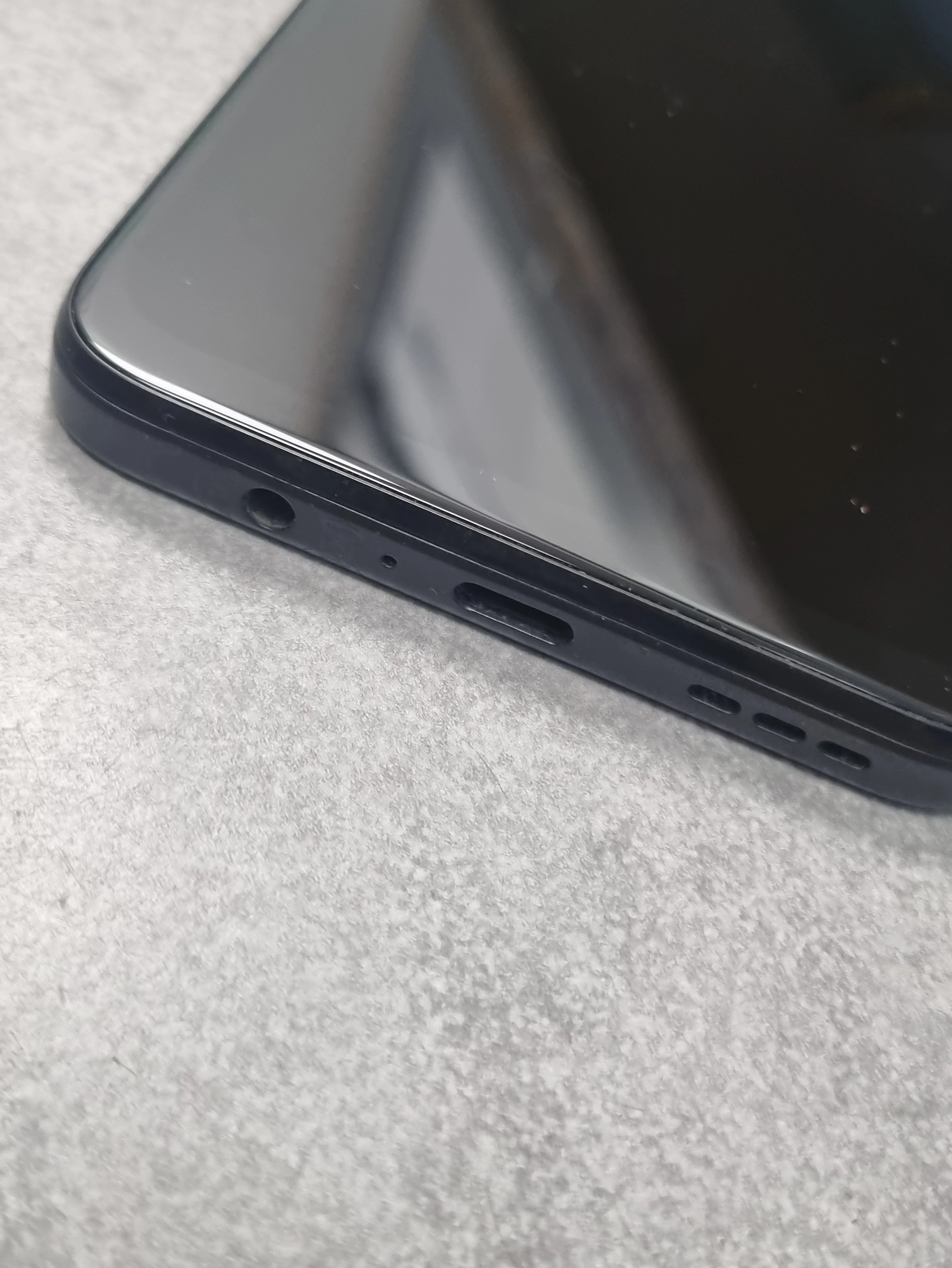 telefon-motorola-moto-g34-5g-8128gb-352643336075057-wbudowana-pamiec-202869-214189