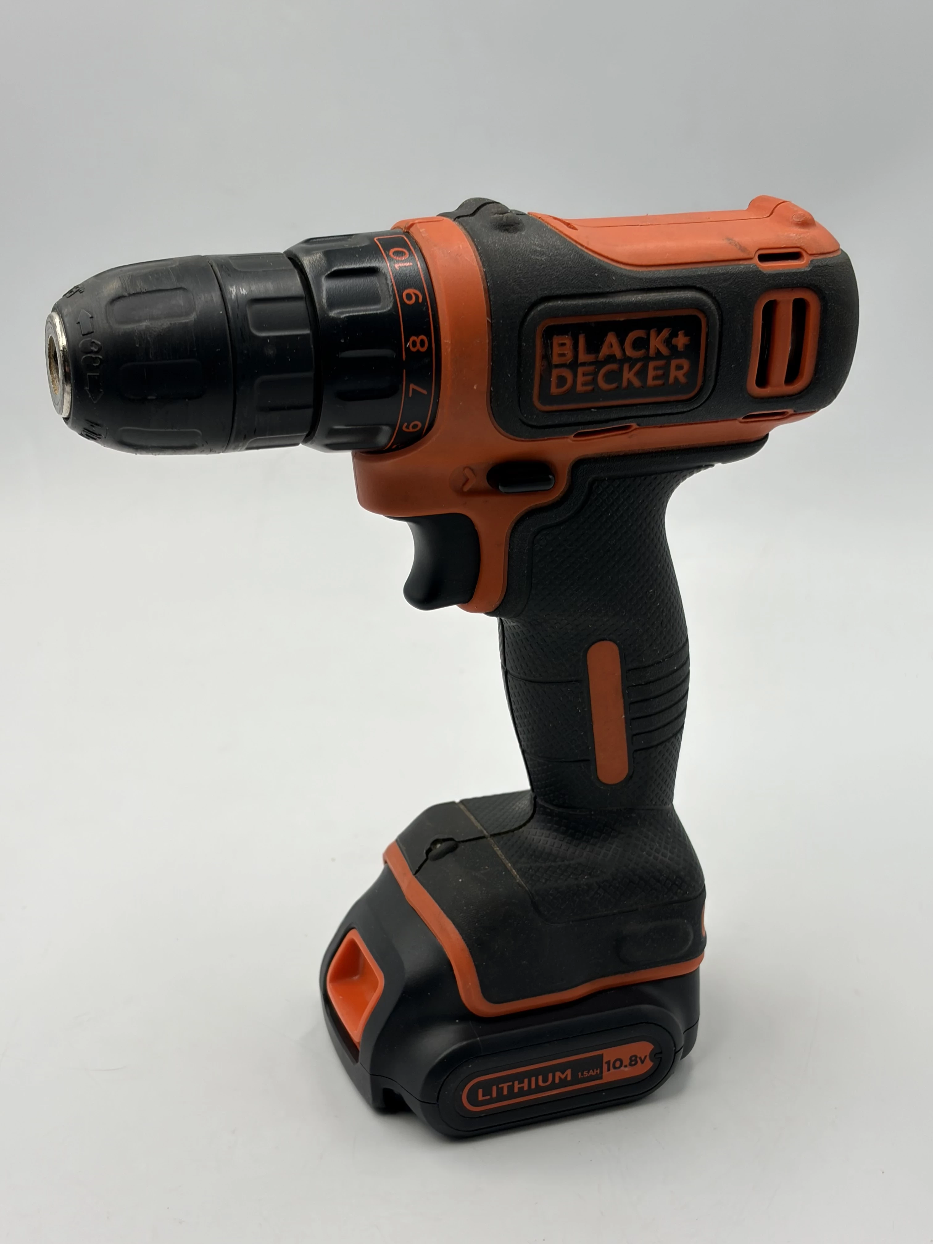 wkretarka-akumulatorowa-108v-blackdecker-bdcdd12-ean-gtin-5035048483398