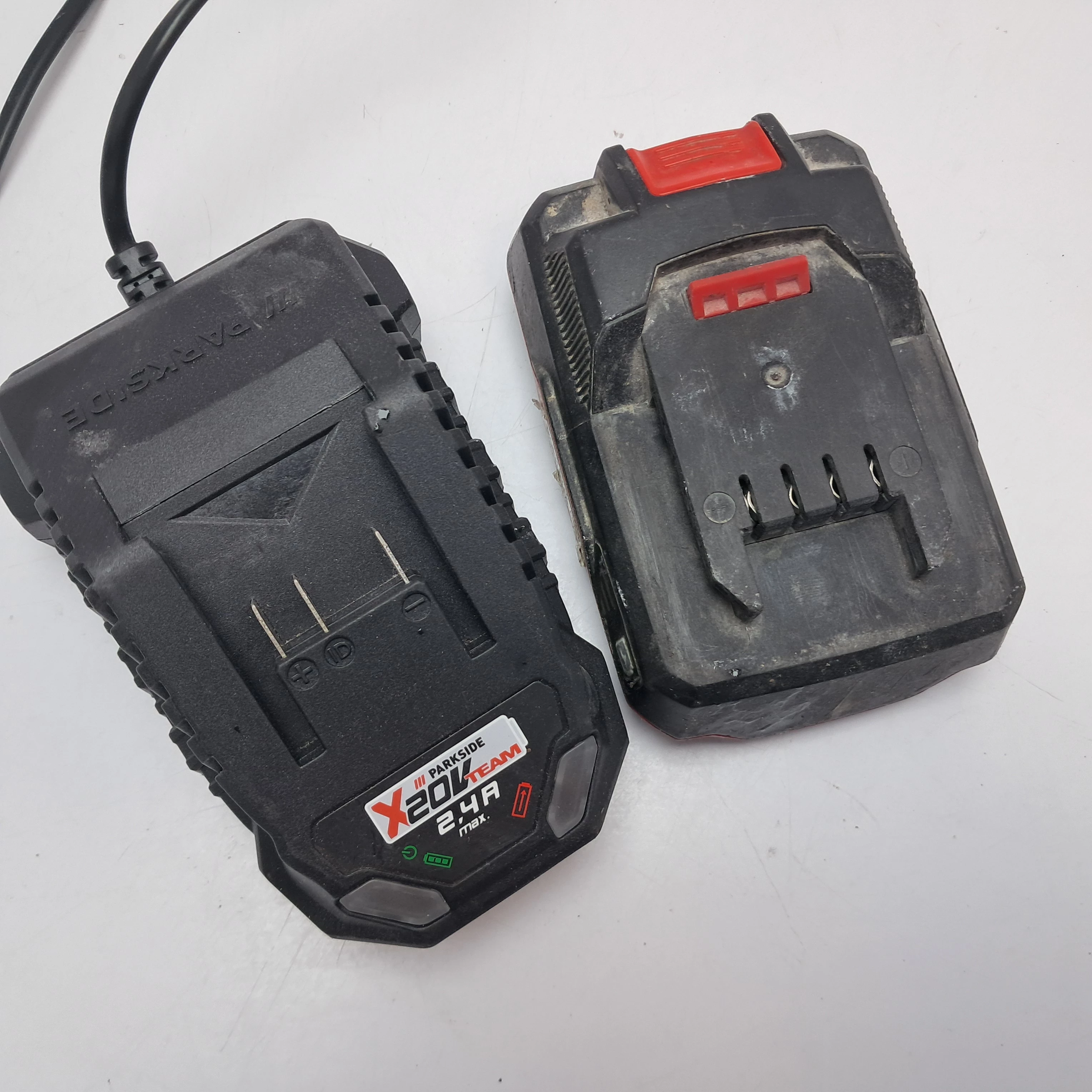 ladowarka-i-akumulator-parkside-ean-gtin-4019641057683