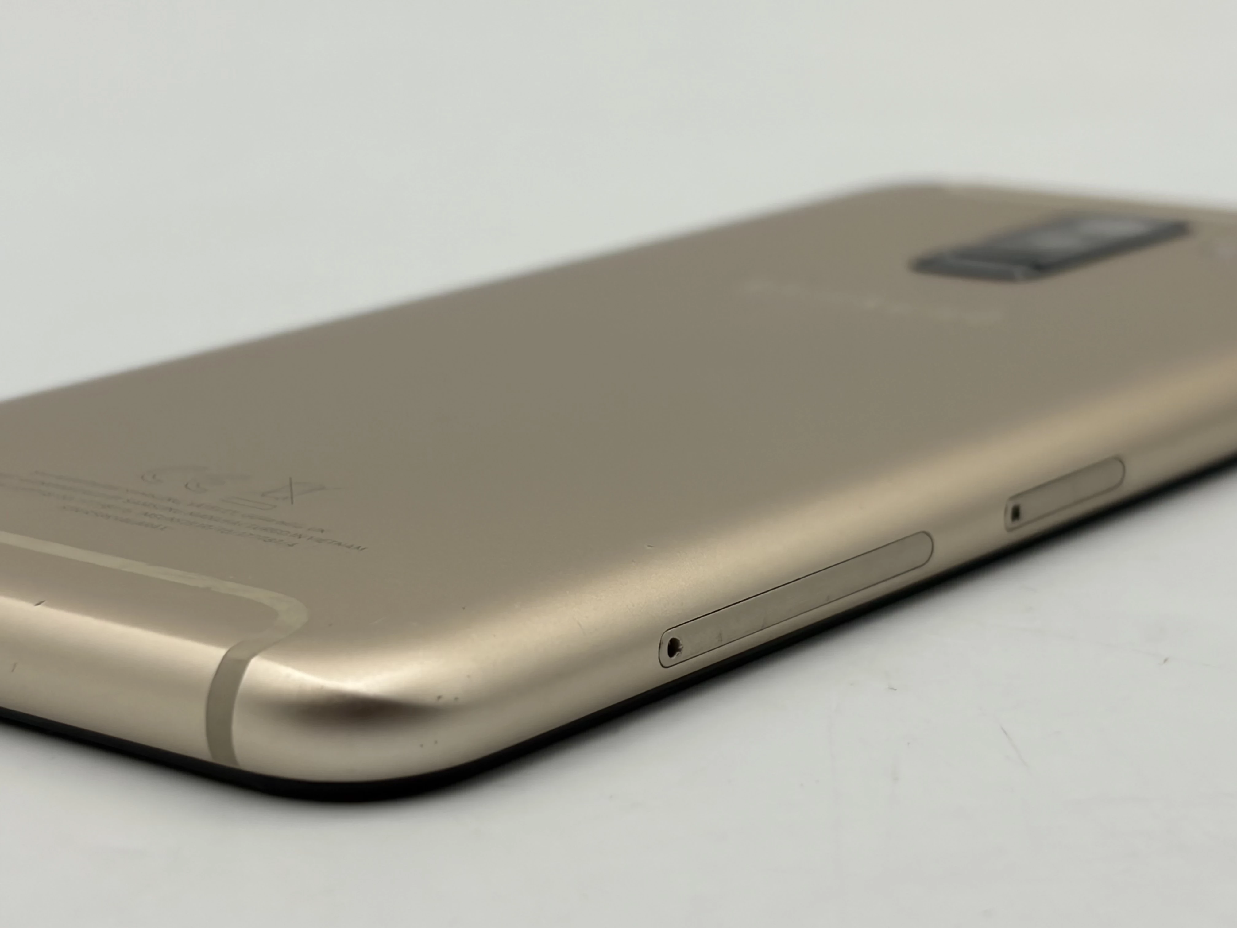 telefon-smartfon-samsung-galaxy-a6-3-gb32-gb-4g-lte-zloty-system-operacyjny-4388-1