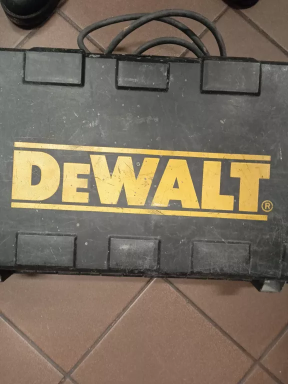 mlotowiertarka-wiertarka-udarowa-dewalt-d25113-qs-sds-krotka-2u-sj-olawa