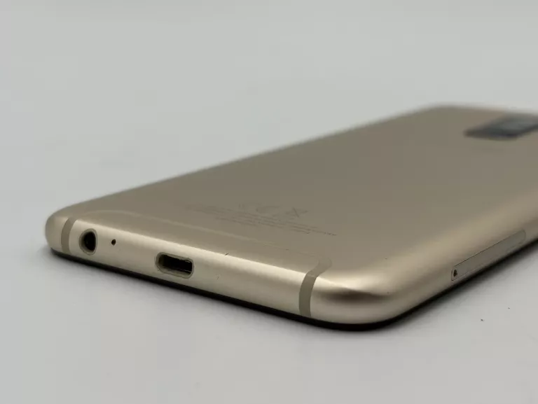 telefon-smartfon-samsung-galaxy-a6-3-gb32-gb-4g-lte-zloty-stan-11323-2