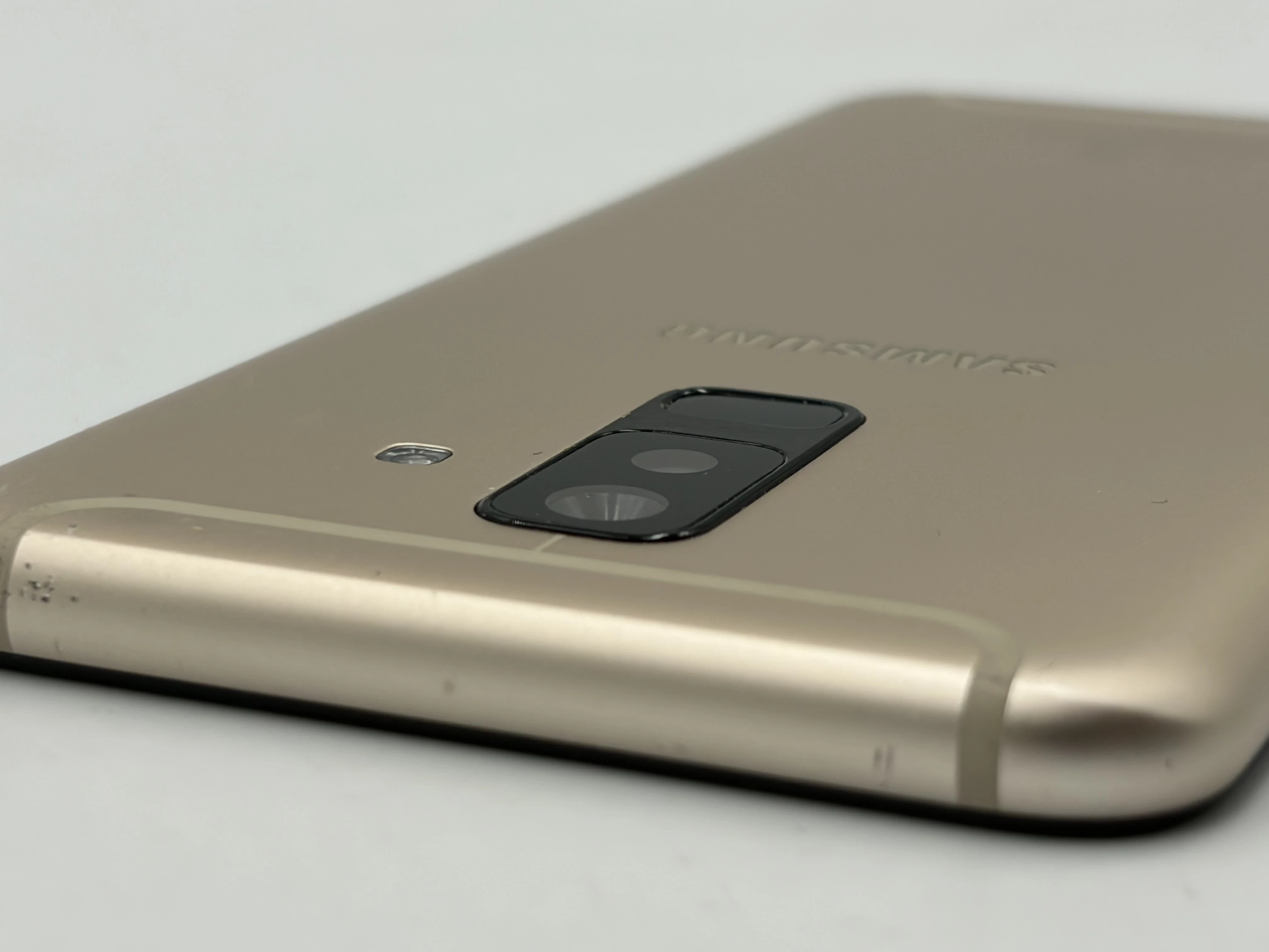 telefon-smartfon-samsung-galaxy-a6-3-gb32-gb-4g-lte-zloty-pamiec-ram-202865-214125