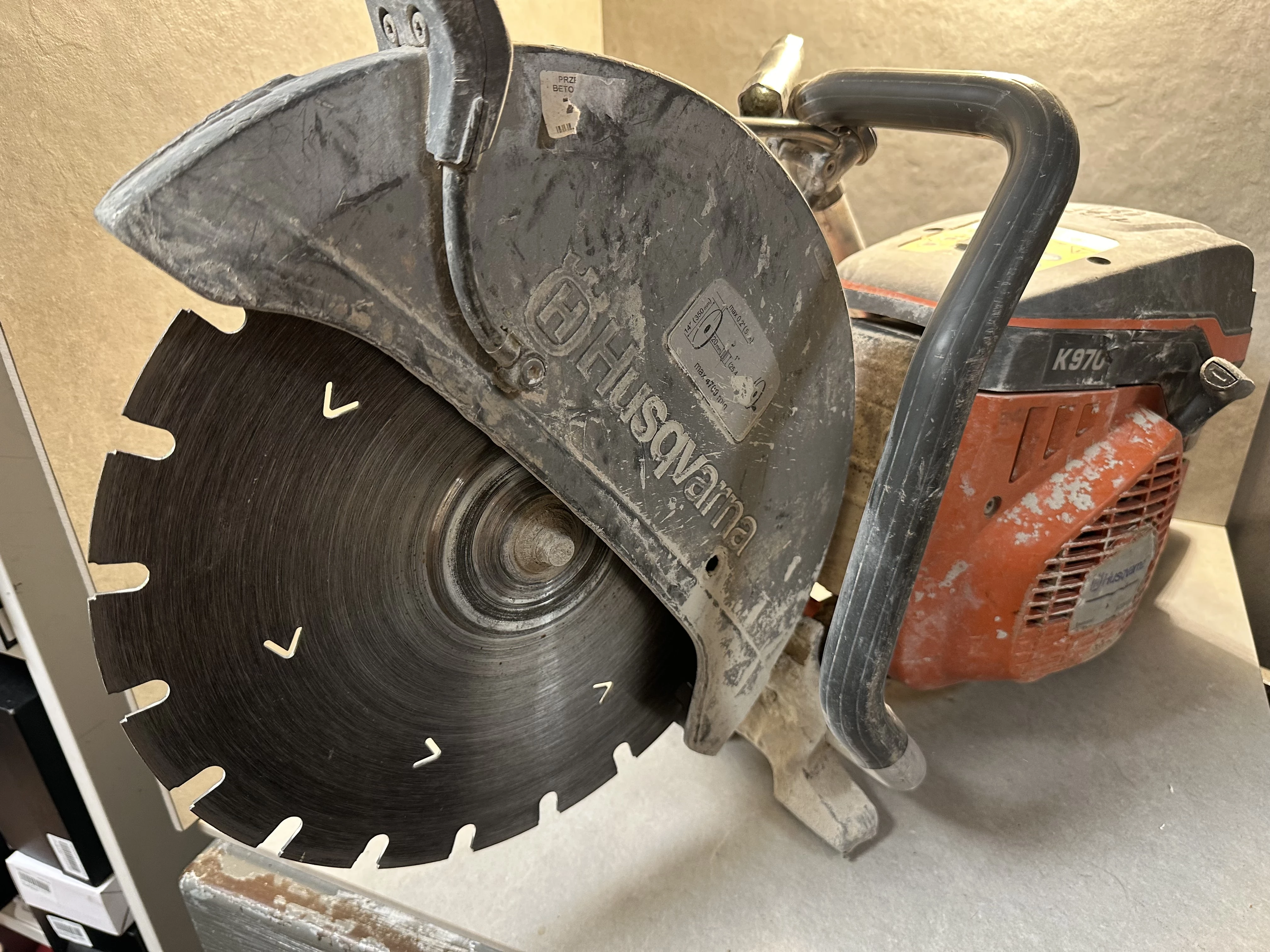 pila-husqvarna-k970-osiedle-niepodleglosci-1-krakow