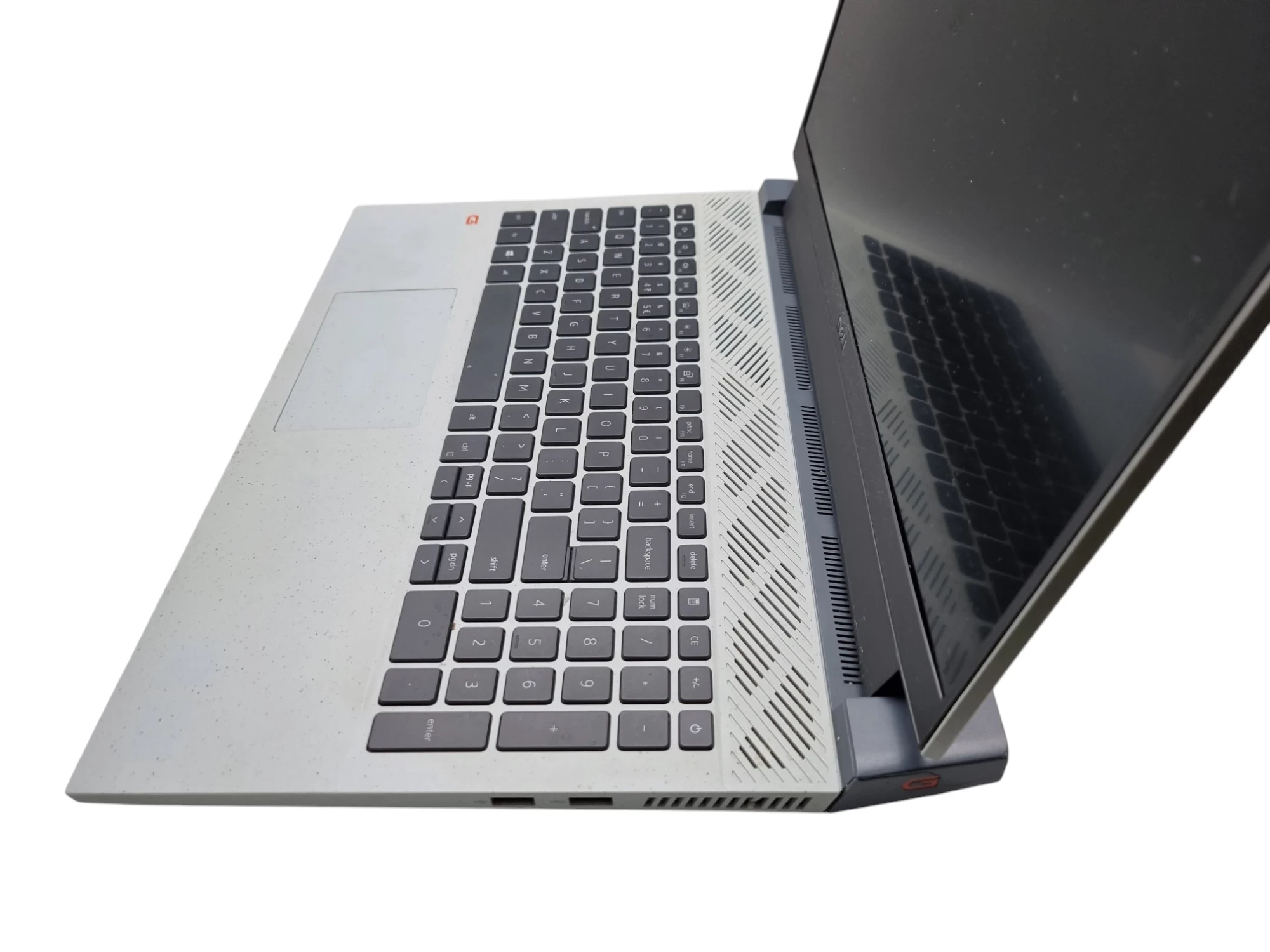 laptop-dell-g15-ryzen-5-rtx3050-przekatna-ekranu-1560